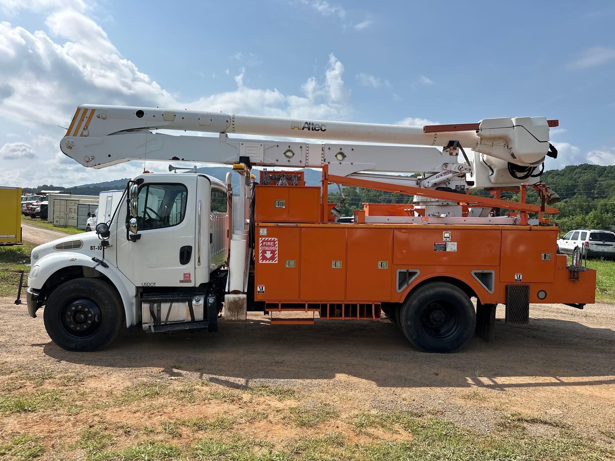 2011 Freightliner M2 106