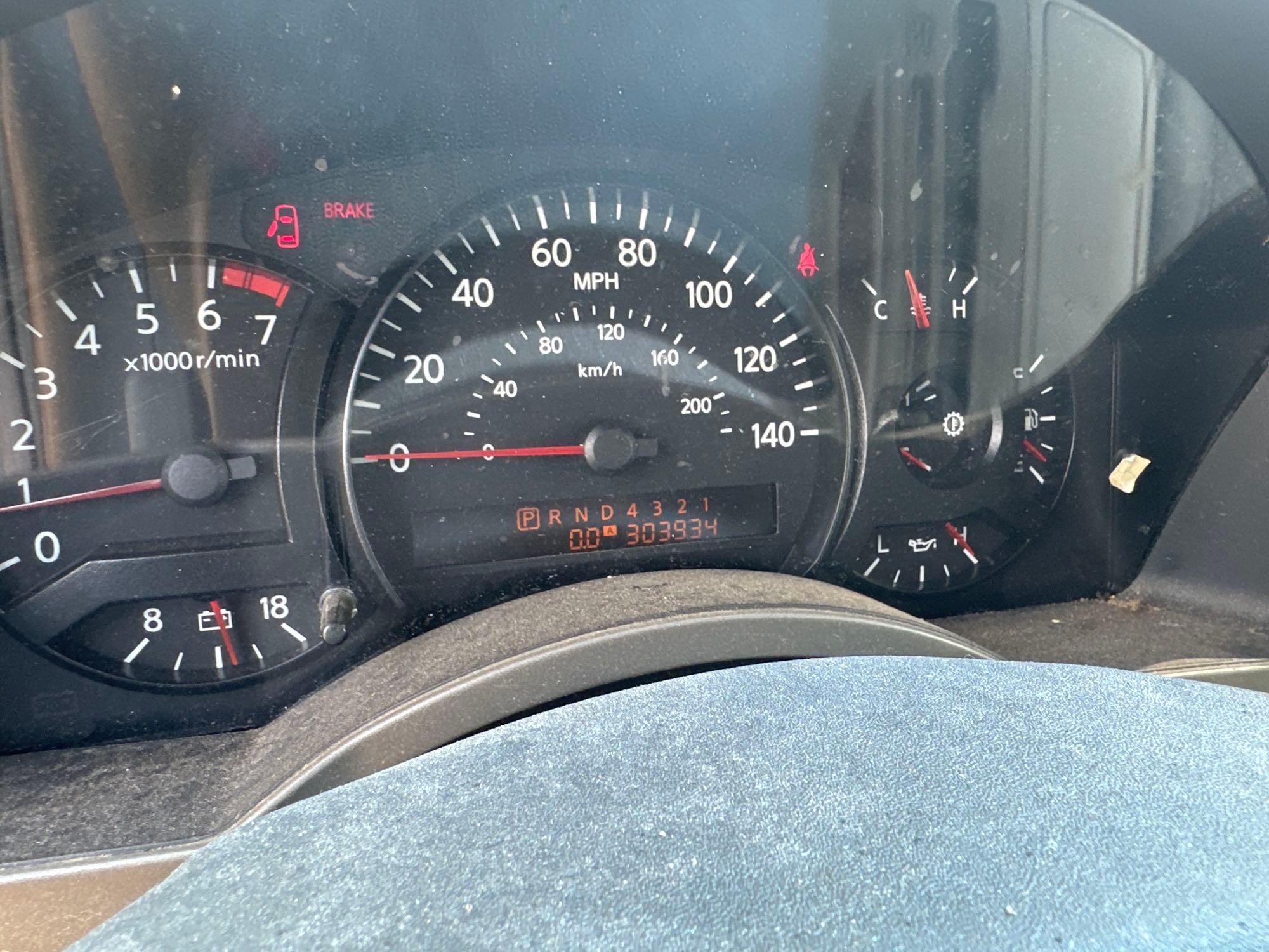 2004 Nissan ARMADA