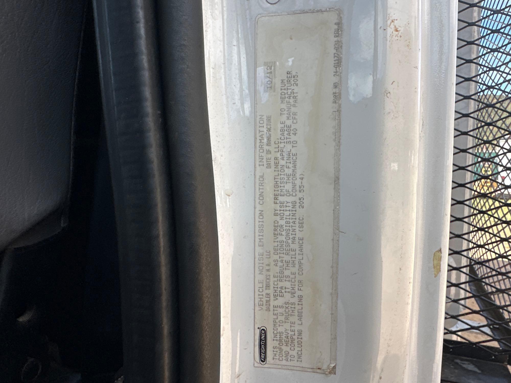 2013 Freightliner M2 106