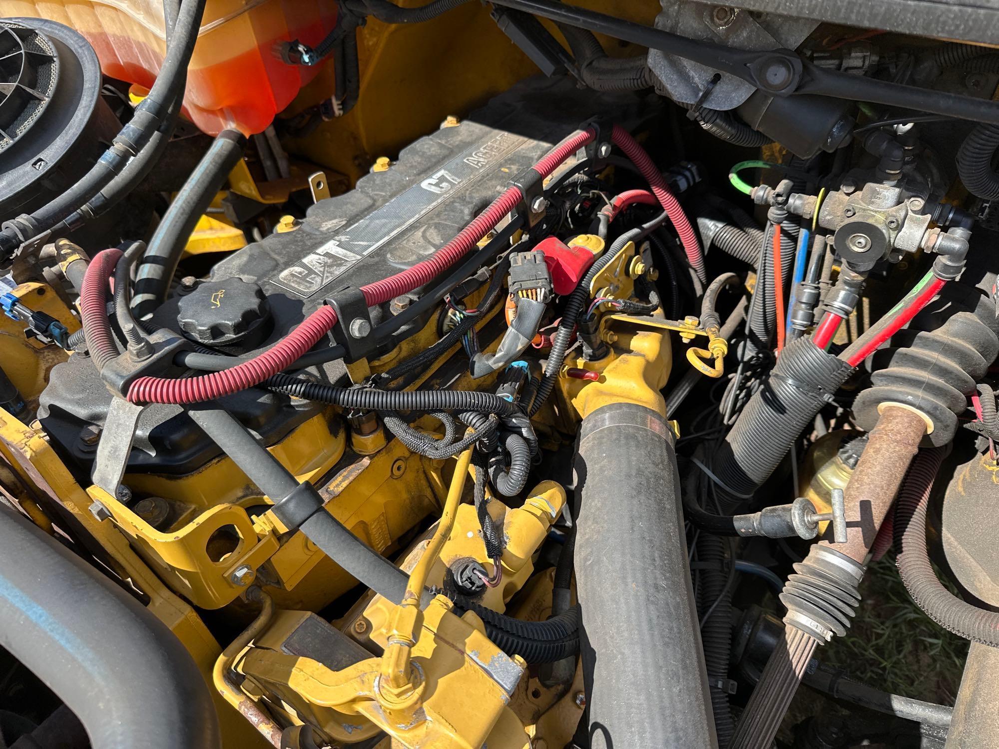 2006 Freightliner M2 106