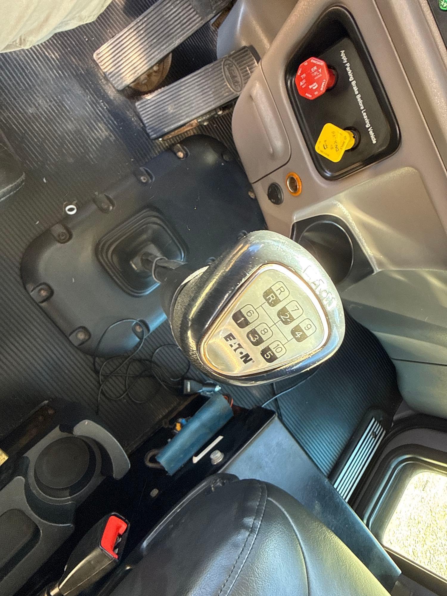 2019 Peterbilt 389
