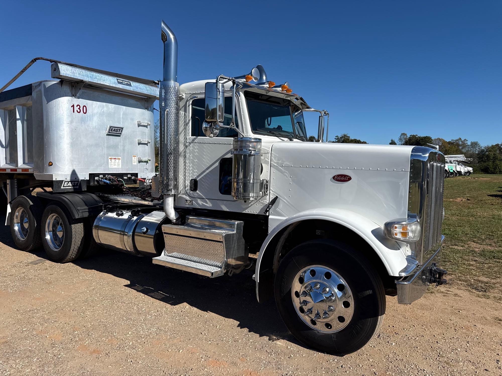 2019 Peterbilt 389