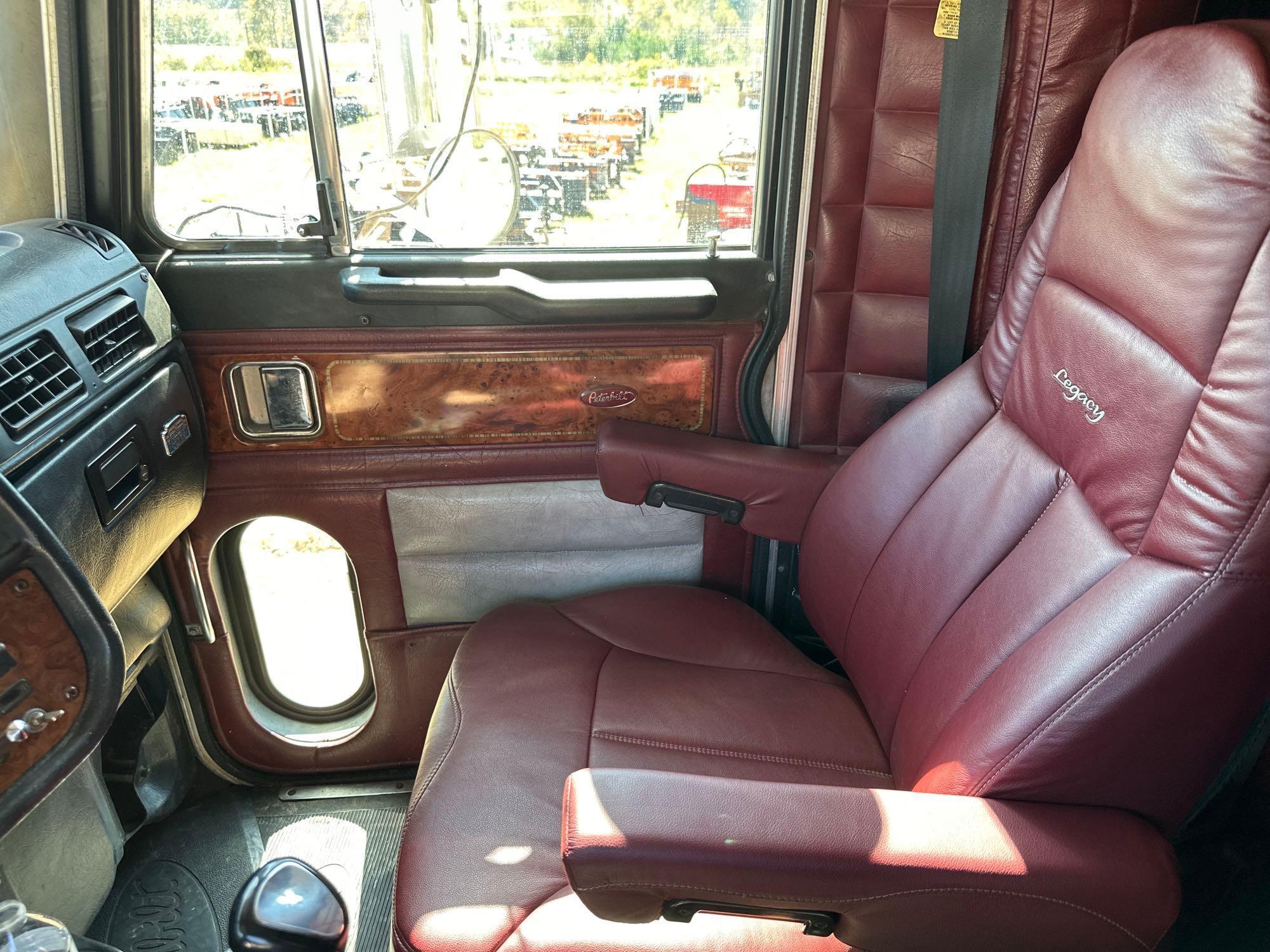 2001 Peterbilt 378