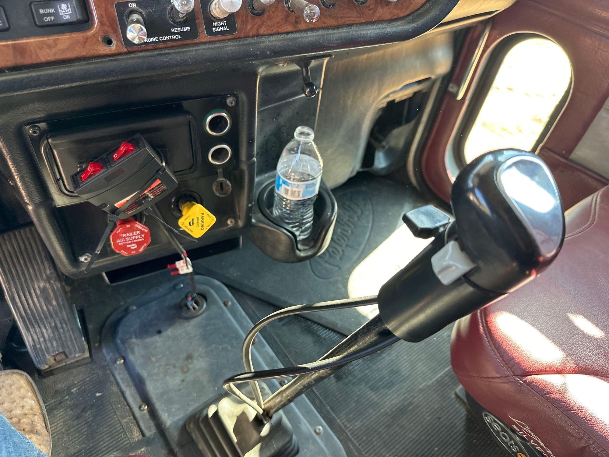 2001 Peterbilt 378