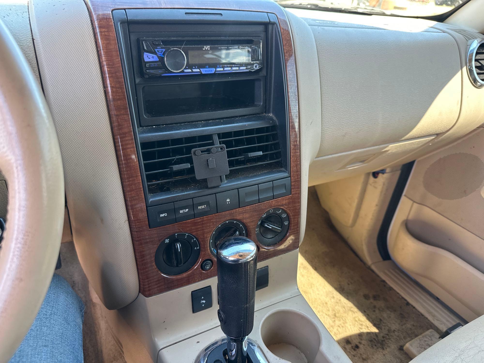 2006 Ford Explorer