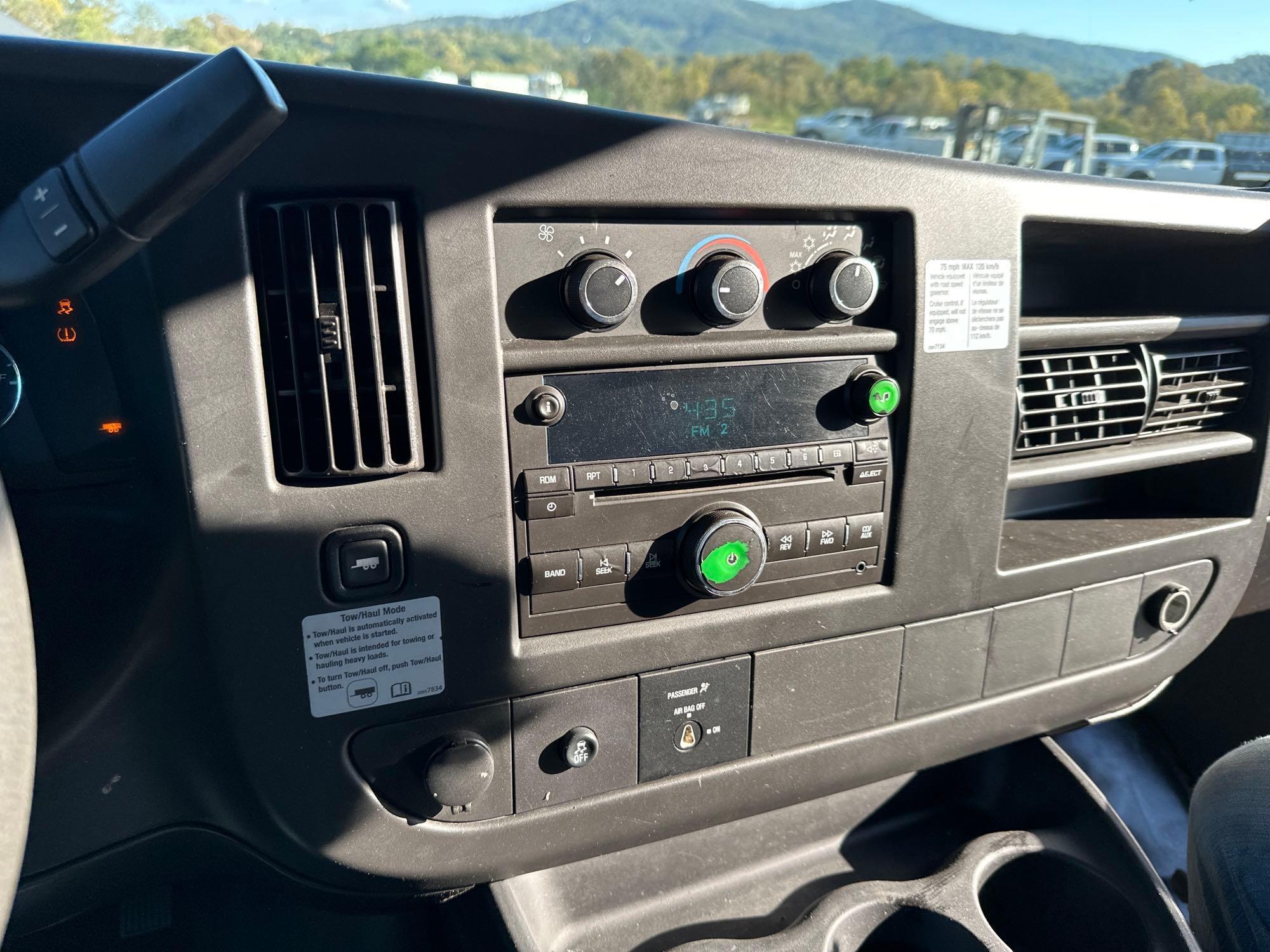 2014 GMC savana