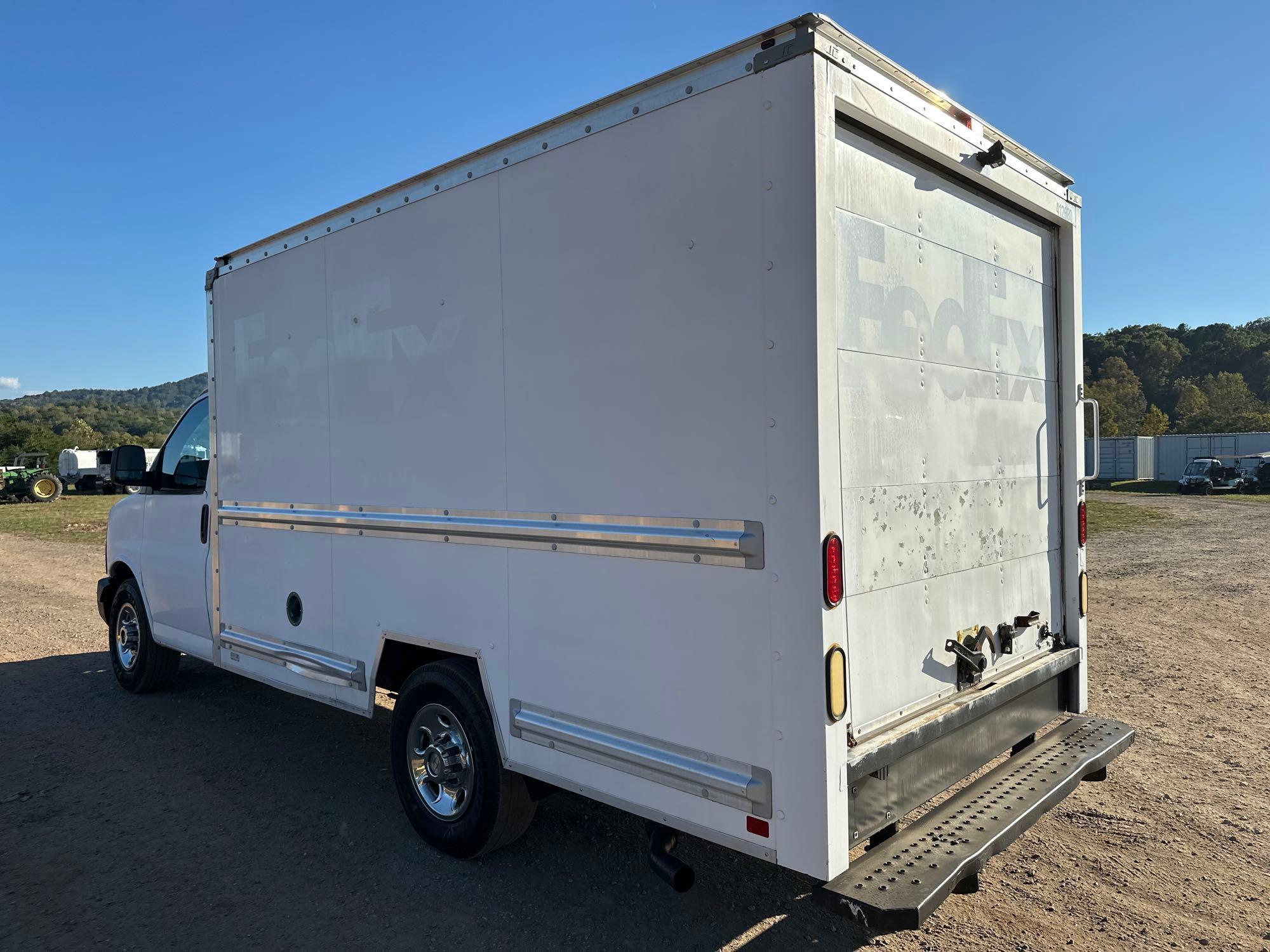 2014 GMC savana