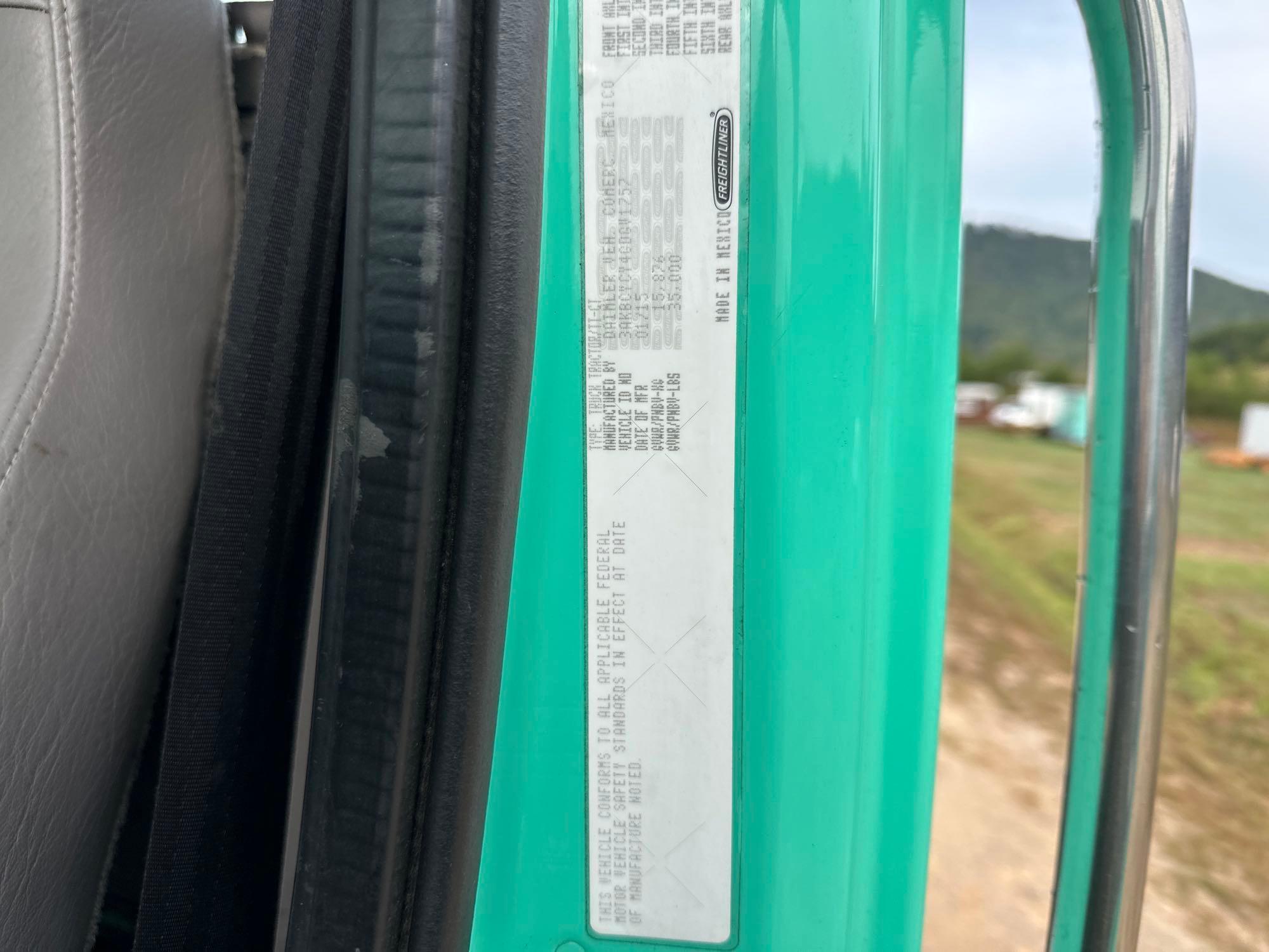 2016 Freightliner M2 106