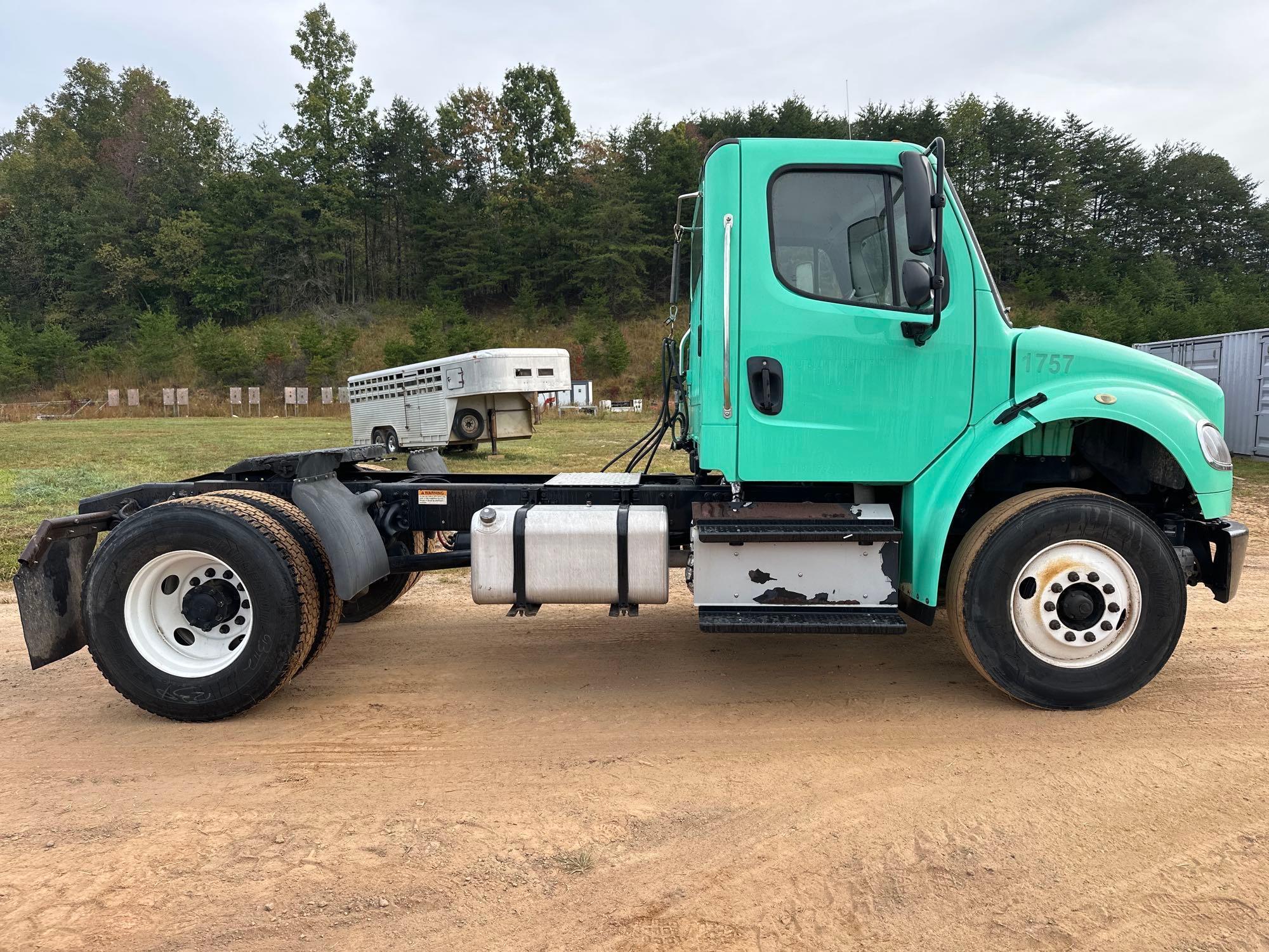 2016 Freightliner M2 106