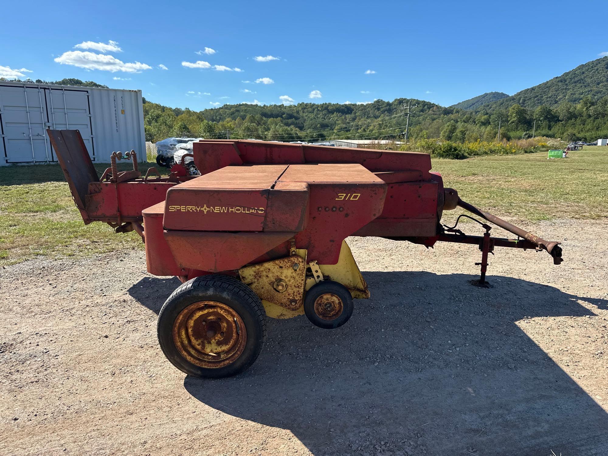 New Holland 310