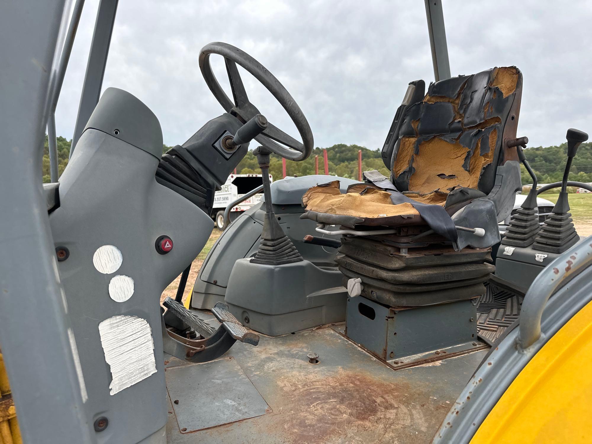 New Holland LB75B