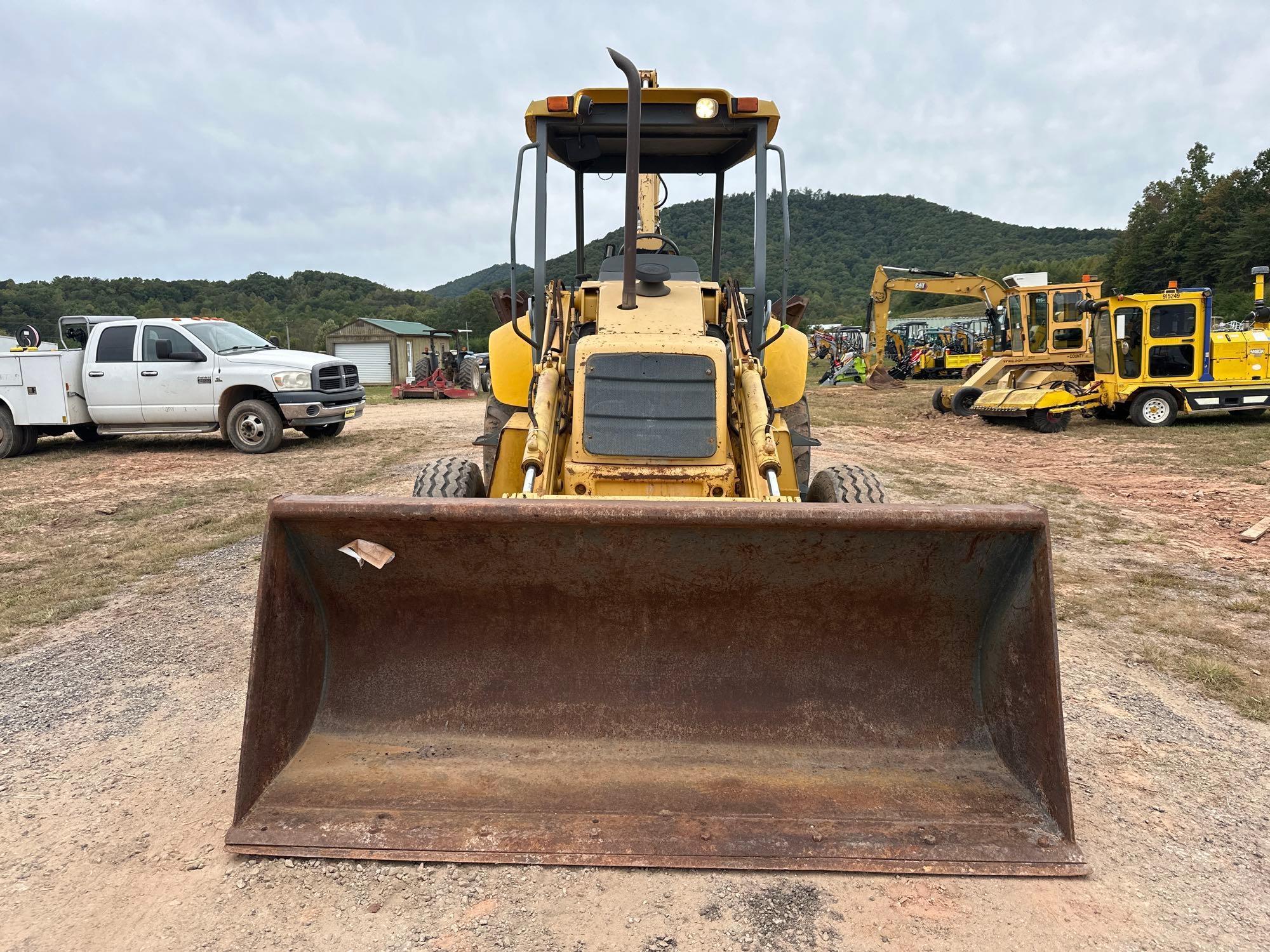 New Holland LB75B