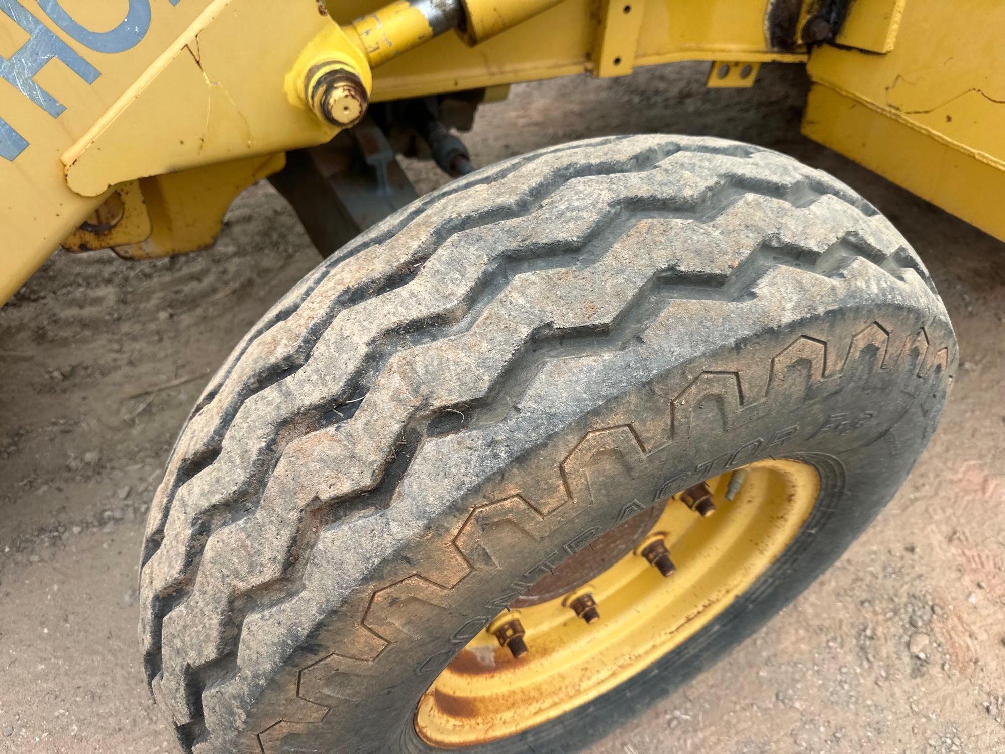 New Holland LB75B