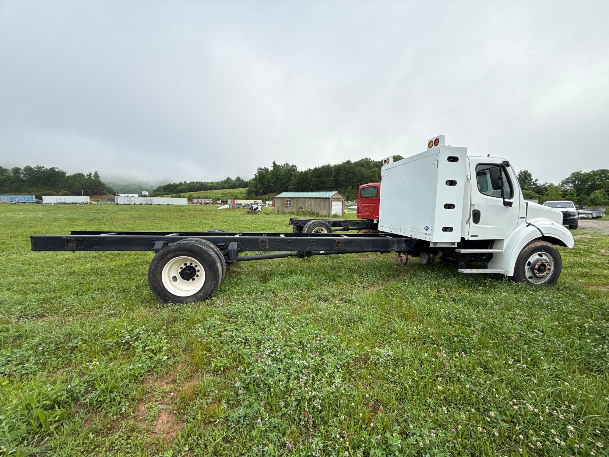 2014 Freightliner M2