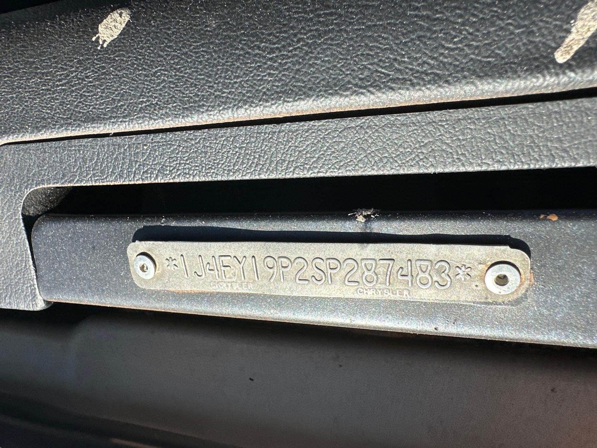1995 Jeep WRANGLER