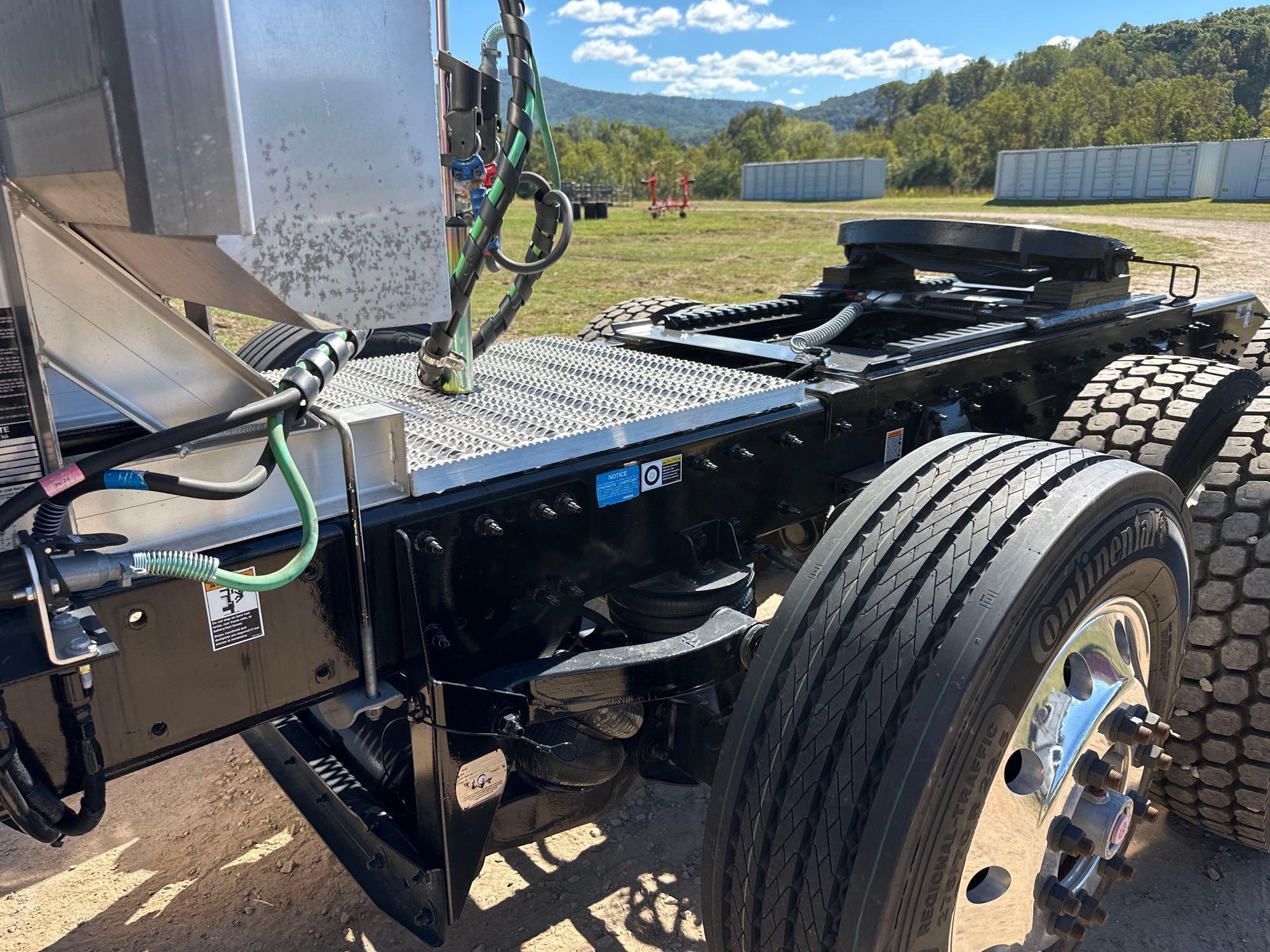 2025 Peterbilt 567