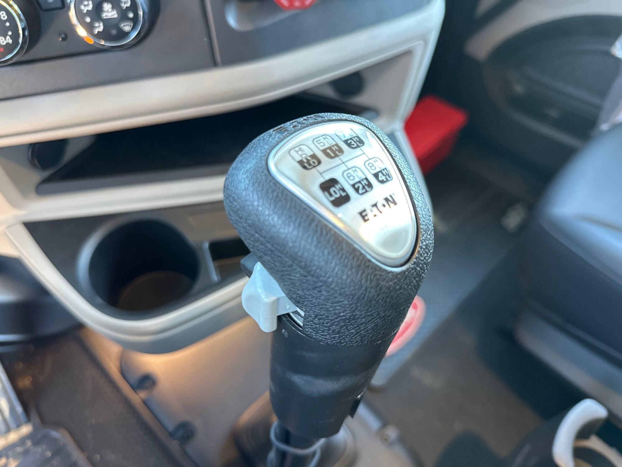 2025 Peterbilt 567
