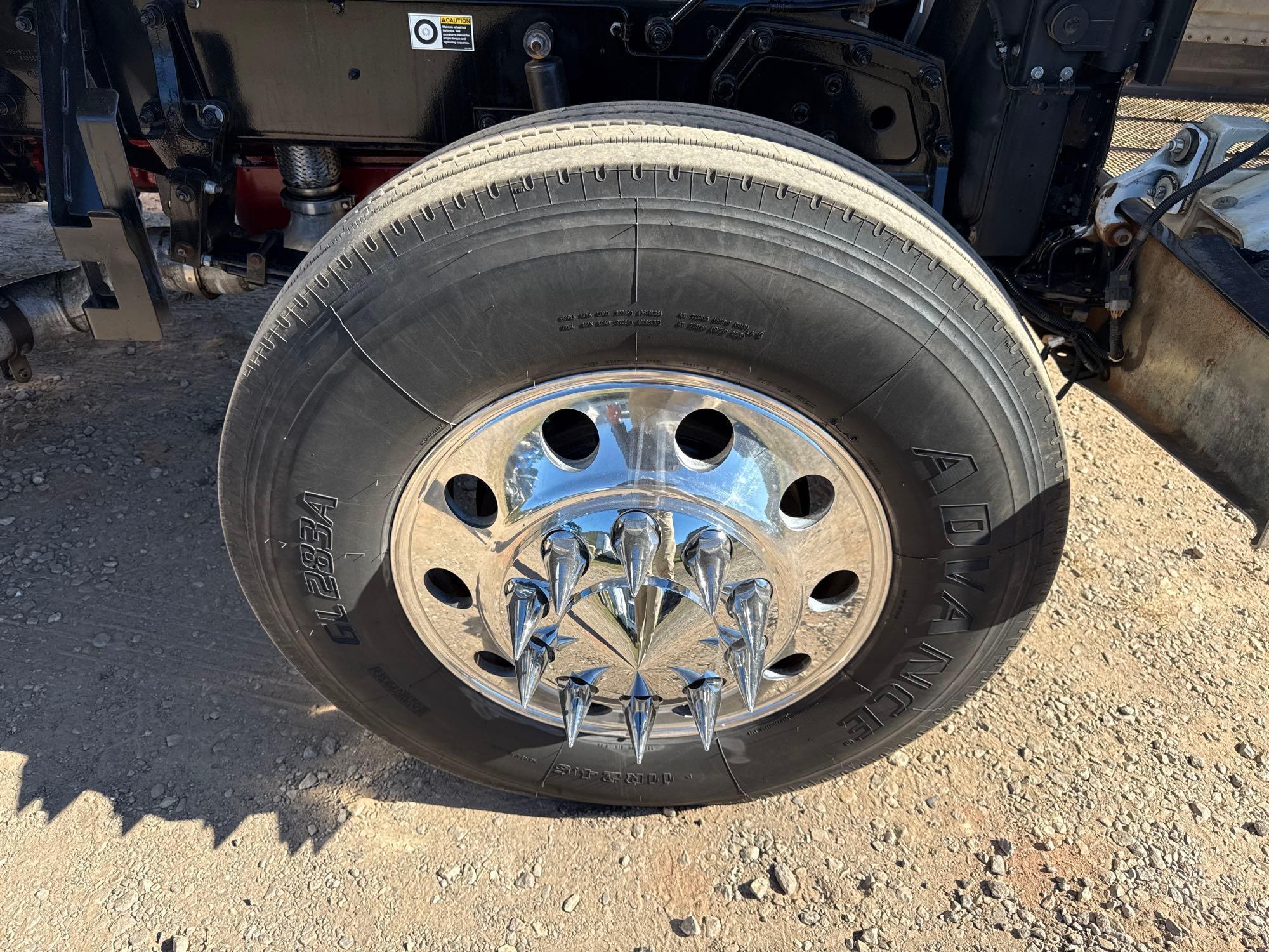 2019 Peterbilt 389