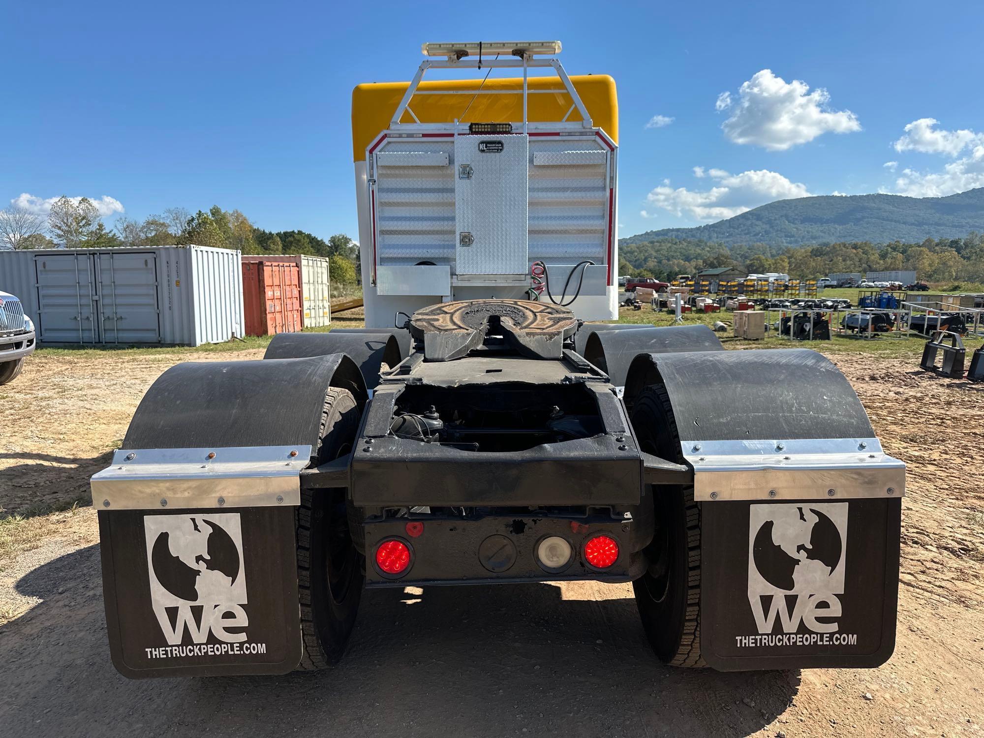 2001 Peterbilt 378