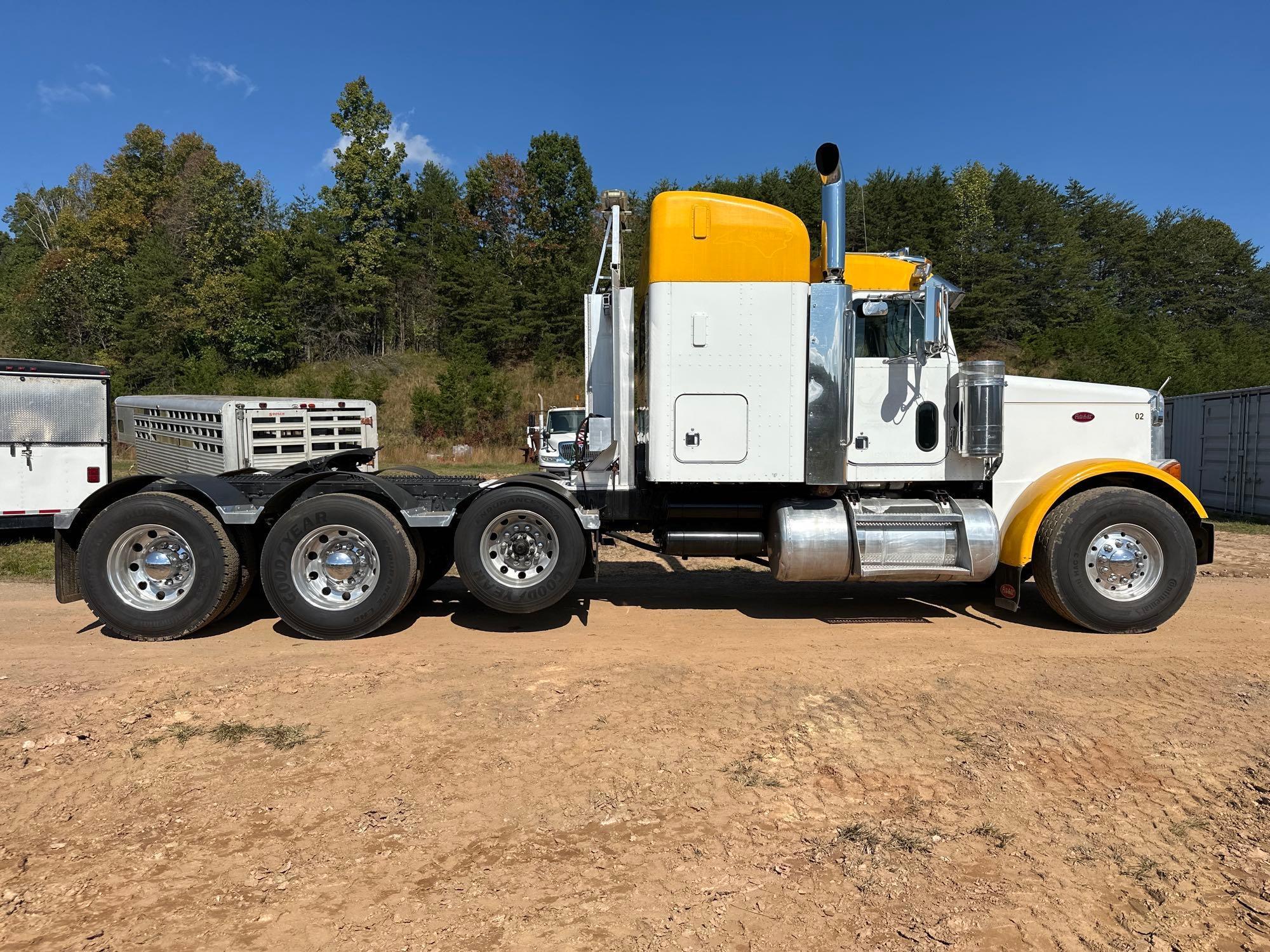 2001 Peterbilt 378