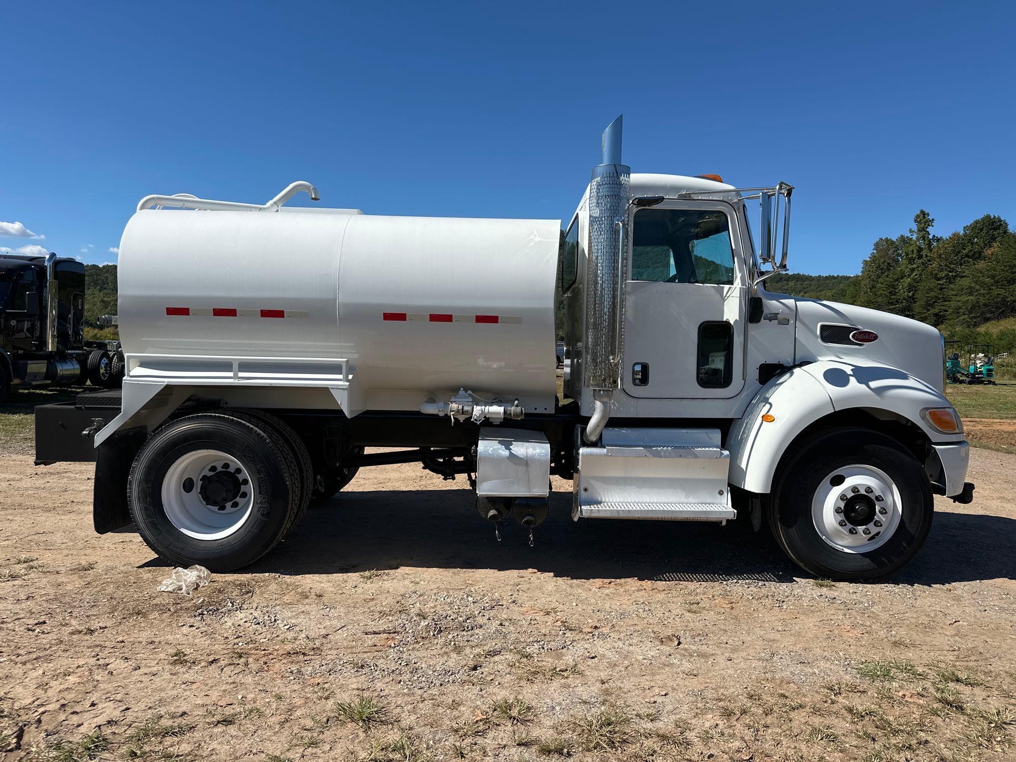 2017 Peterbilt 337