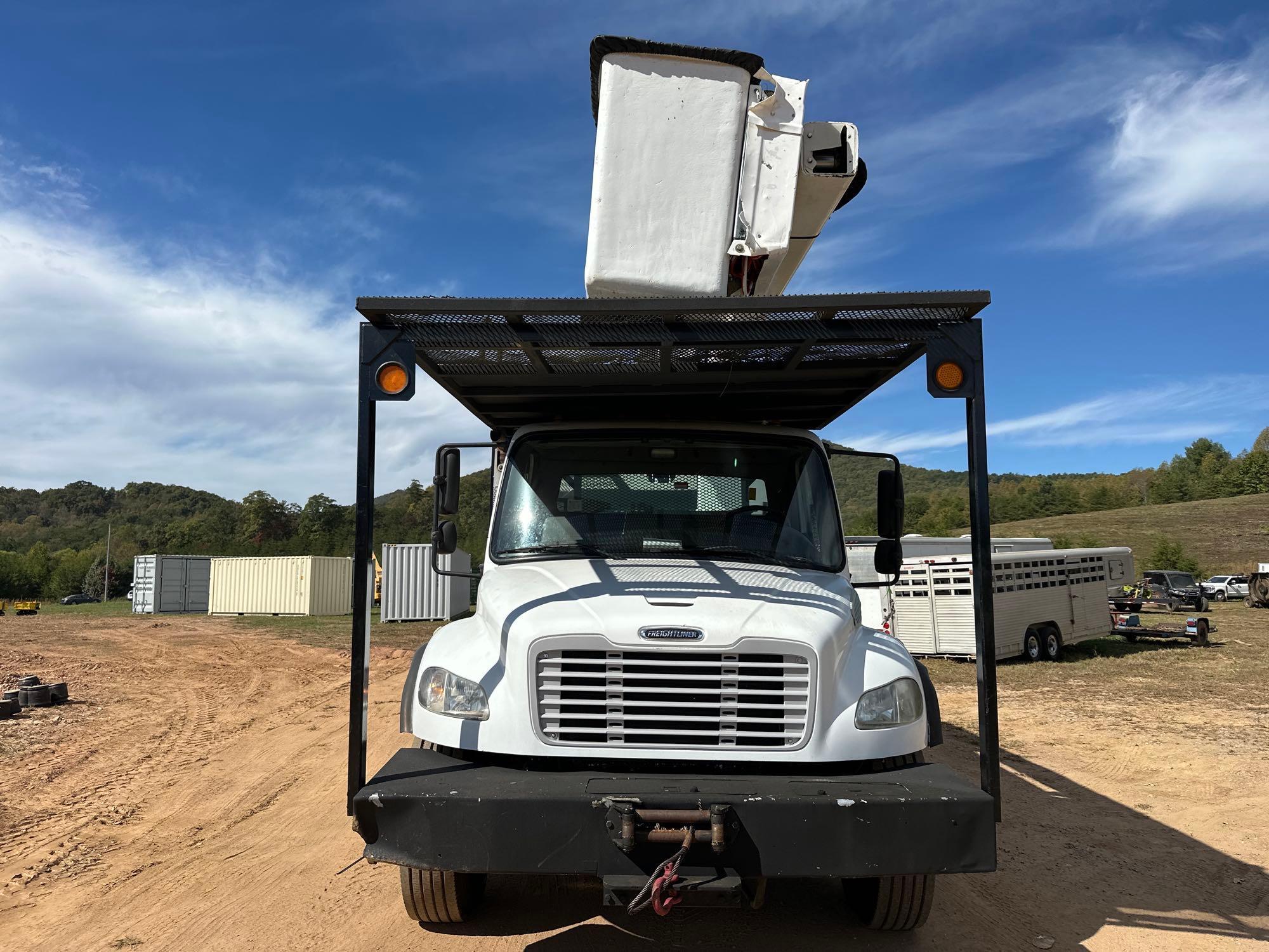2013 Freightliner M2 106