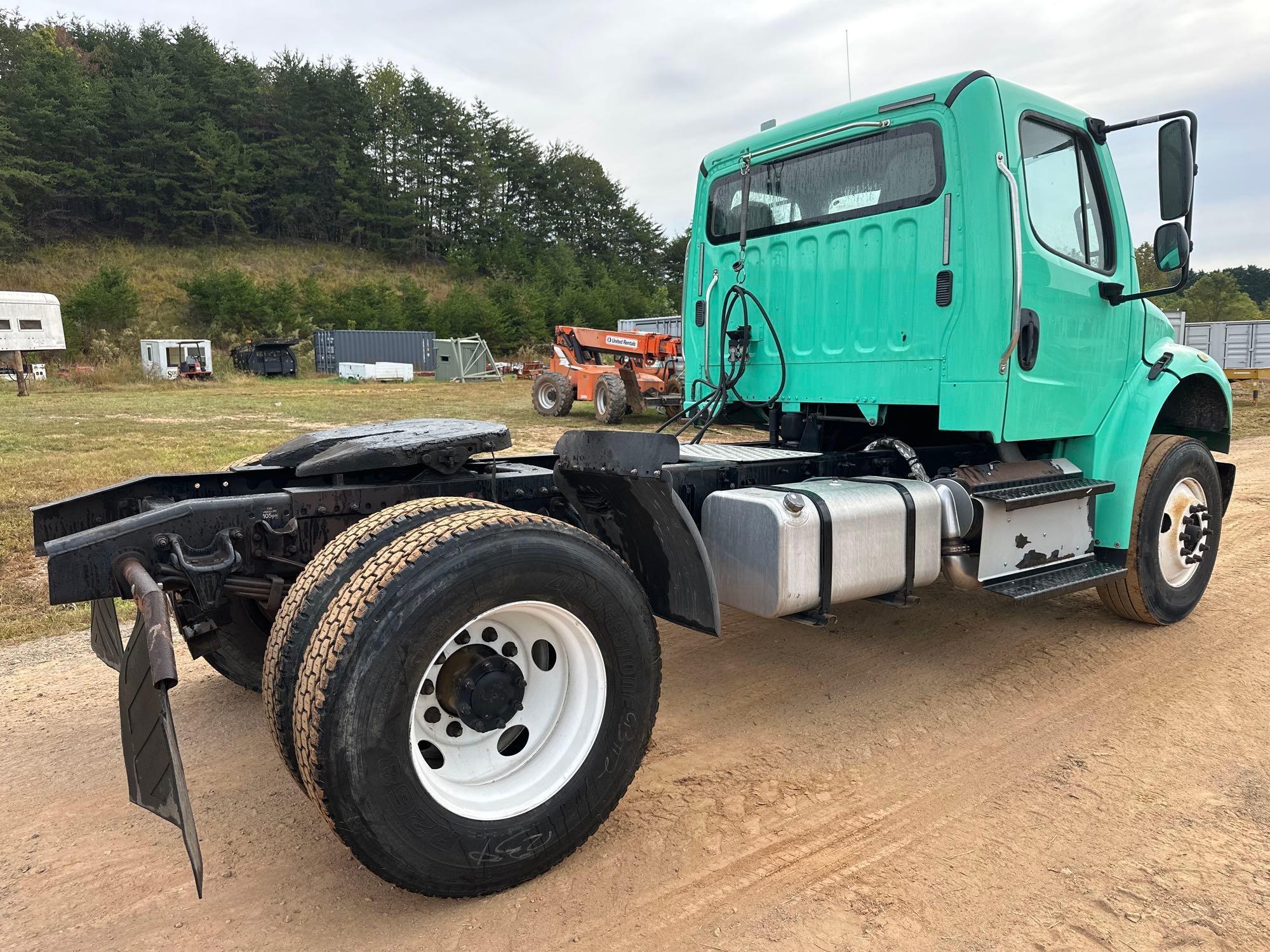 2016 Freightliner M2 106
