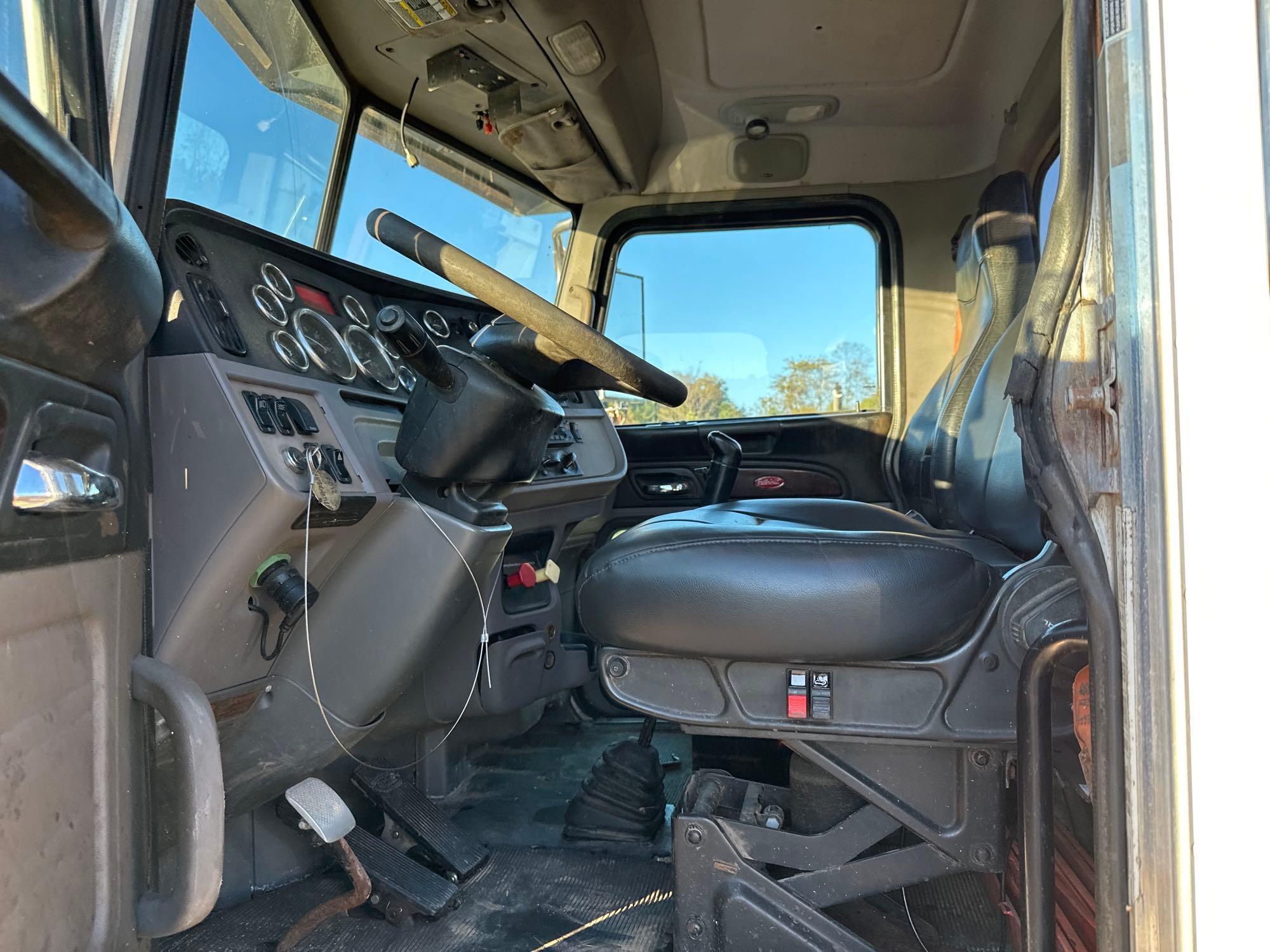 2012 Peterbilt 388