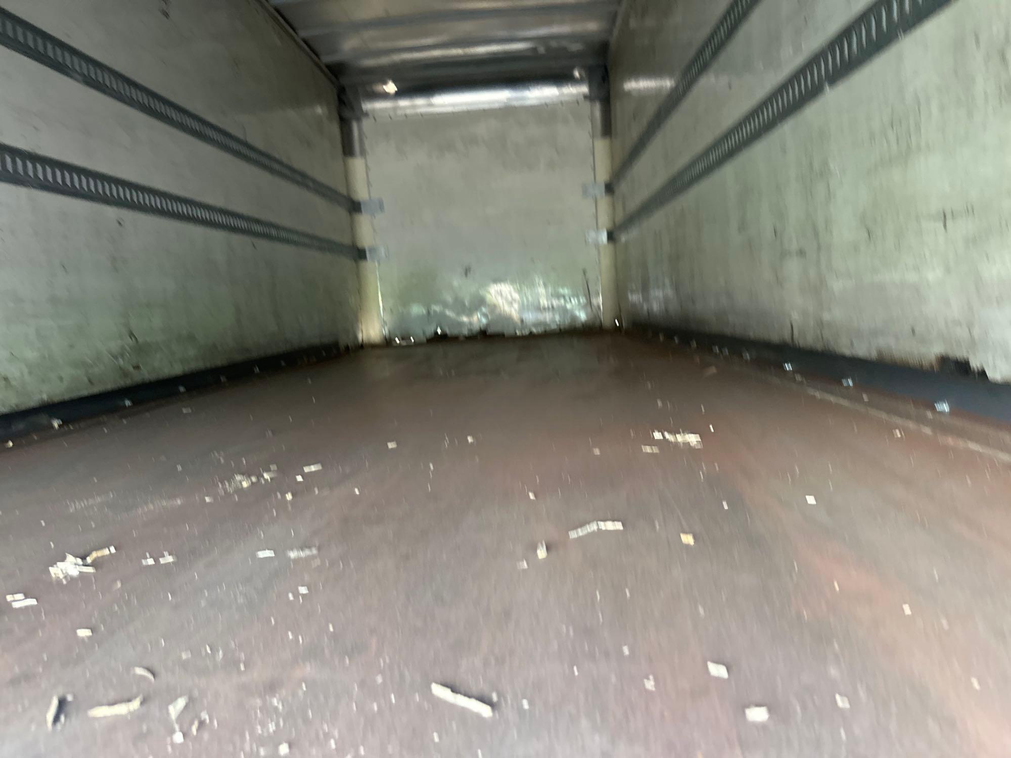 2010 Freightliner M2 106