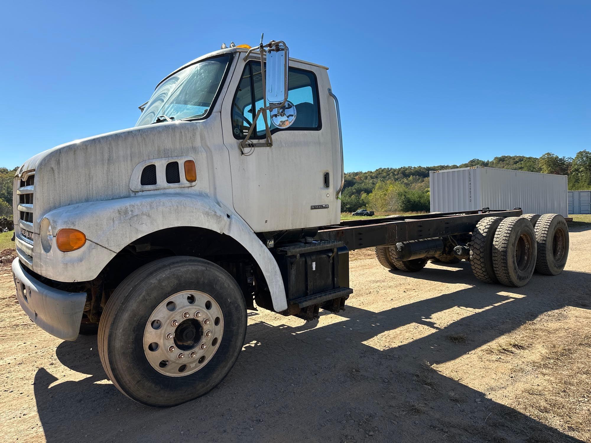Photo of 2004 Sterling L7500