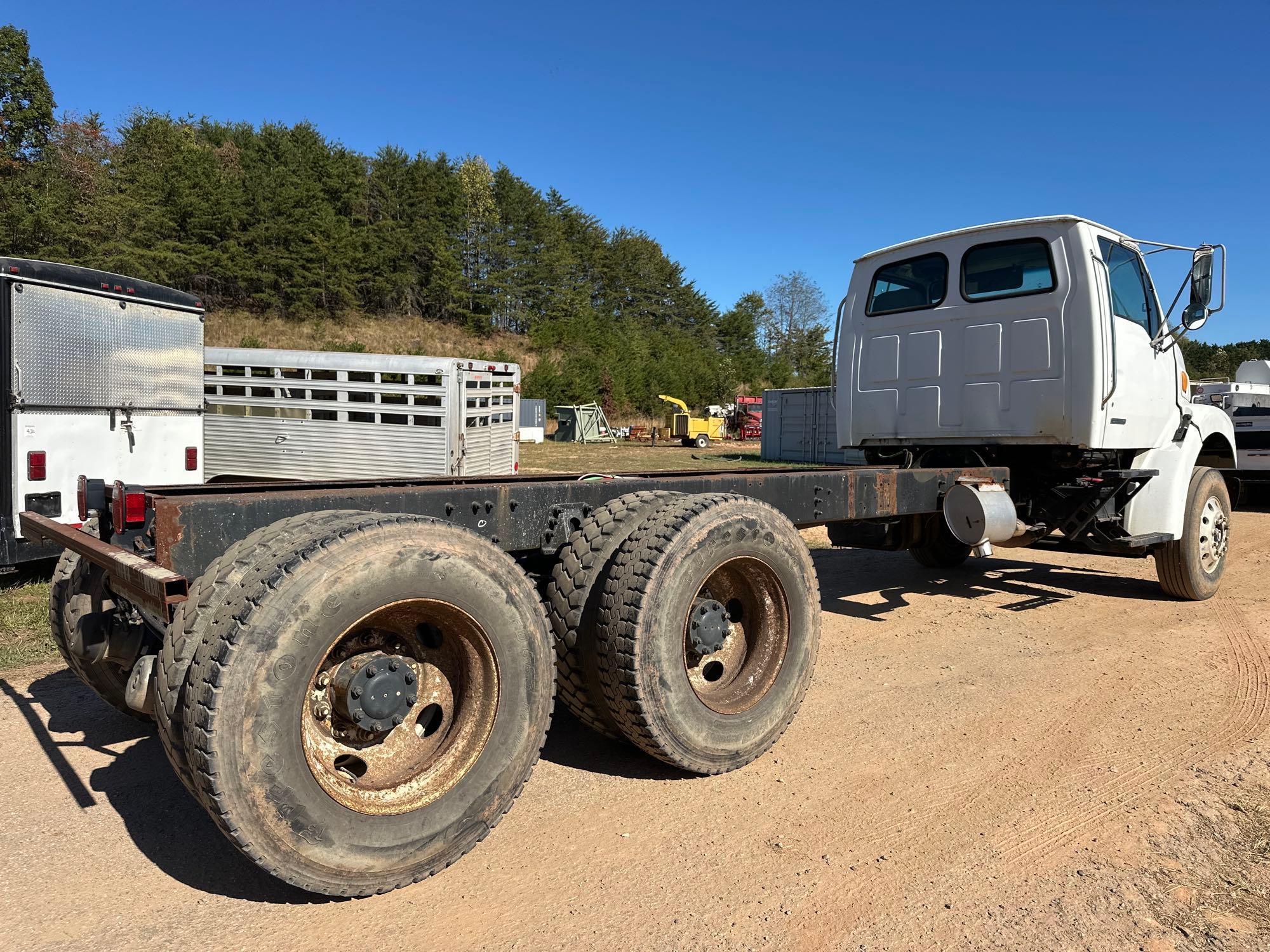 2004 Sterling L7500