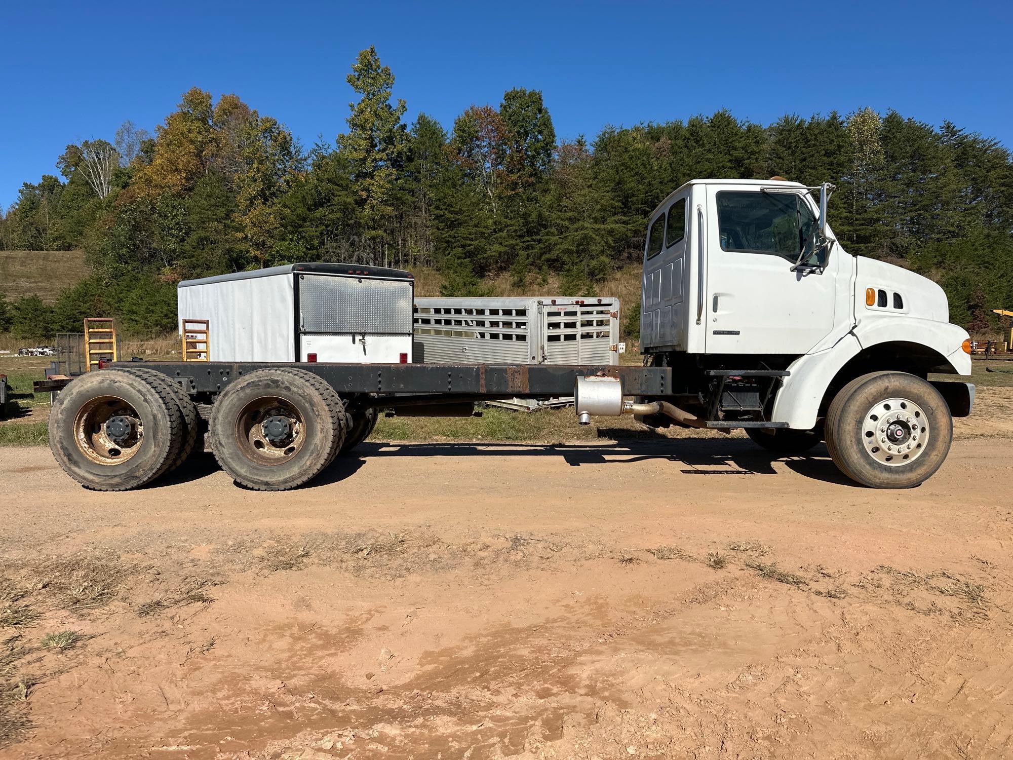 2004 Sterling L7500