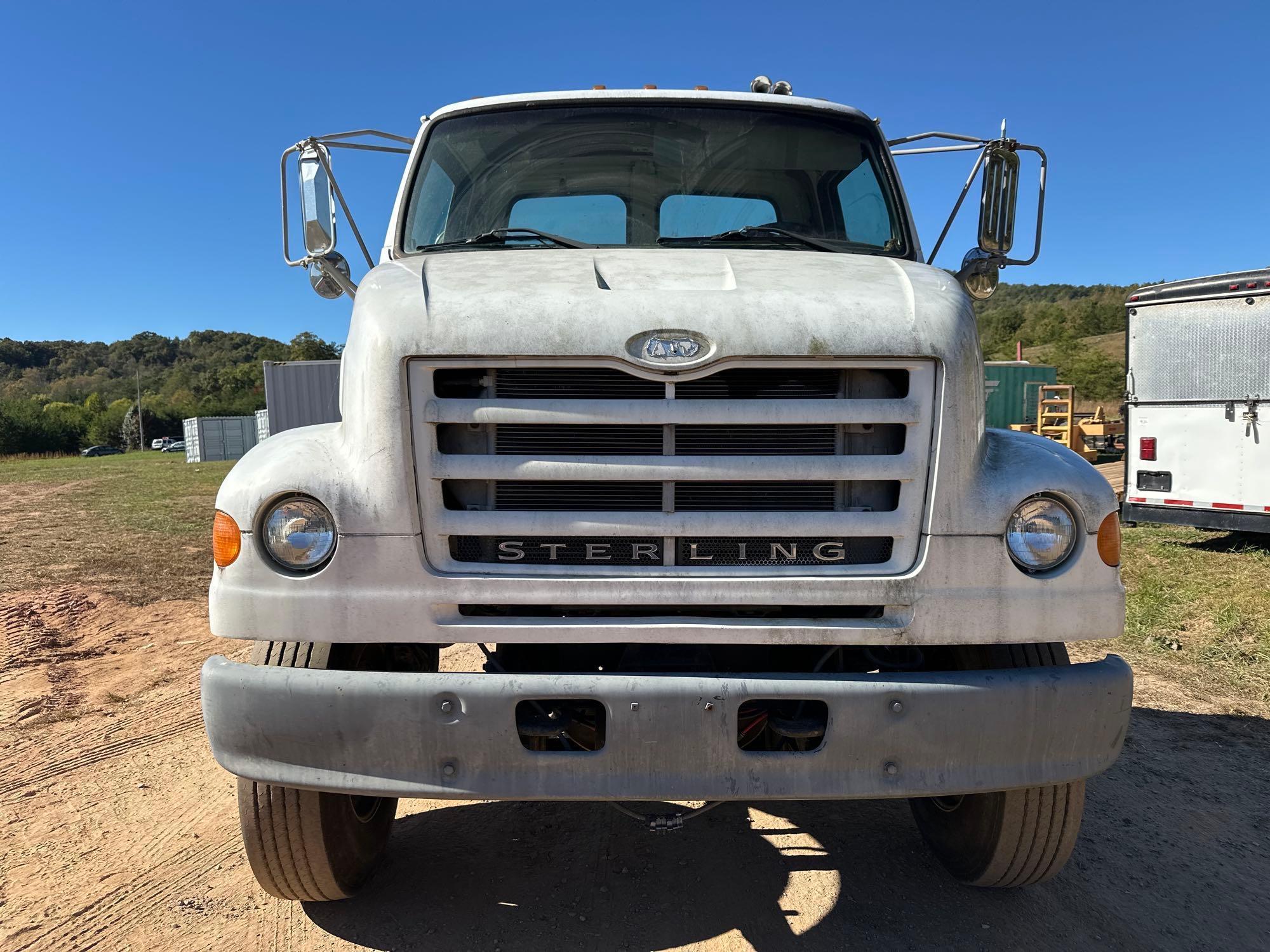 2004 Sterling L7500