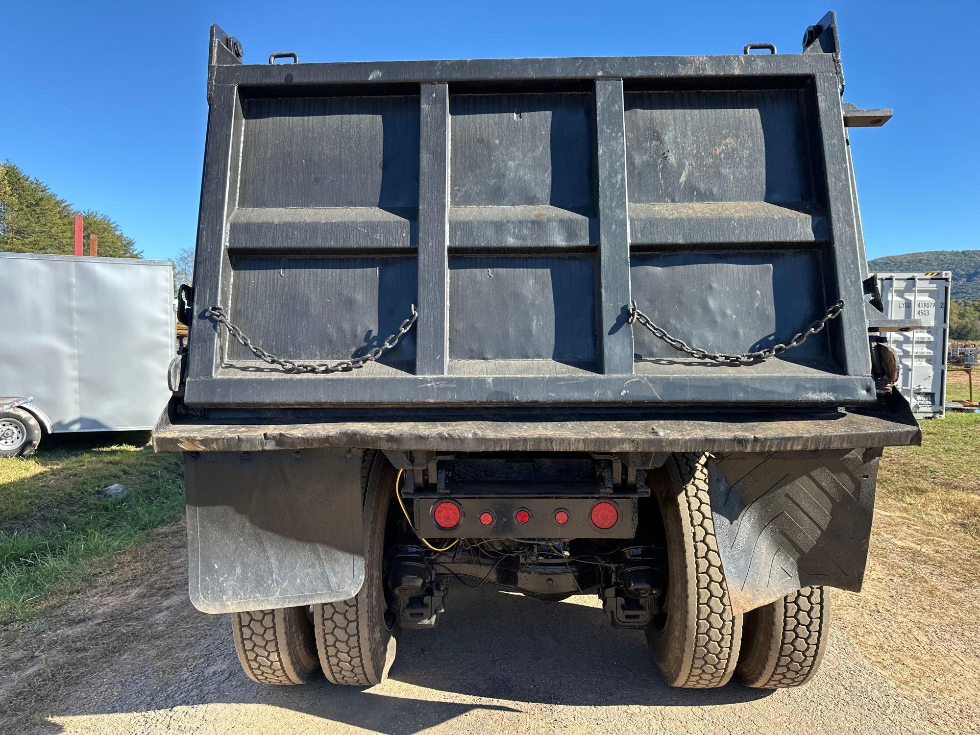 2000 Mack RD688S