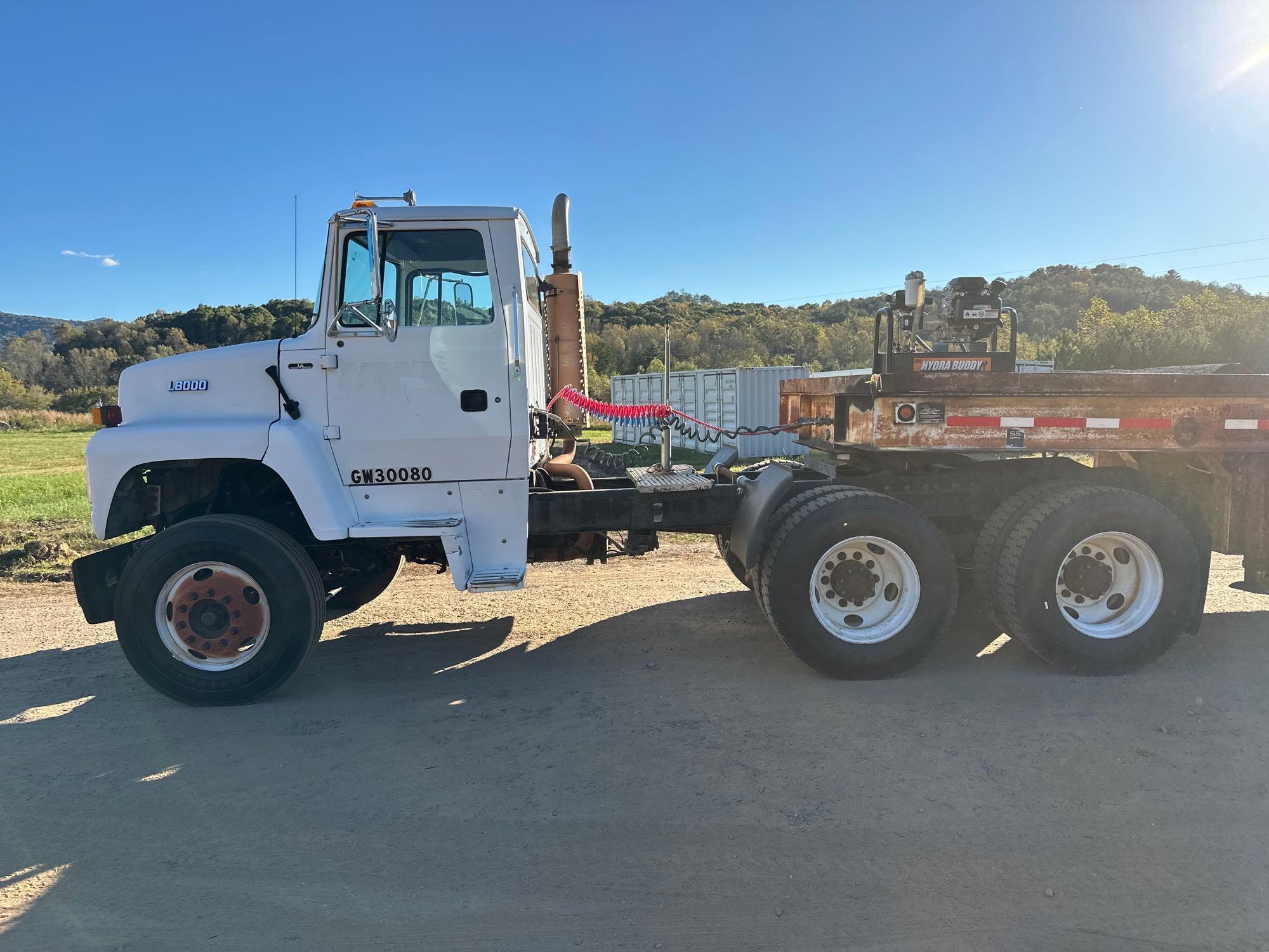 1996 Ford LNT8000