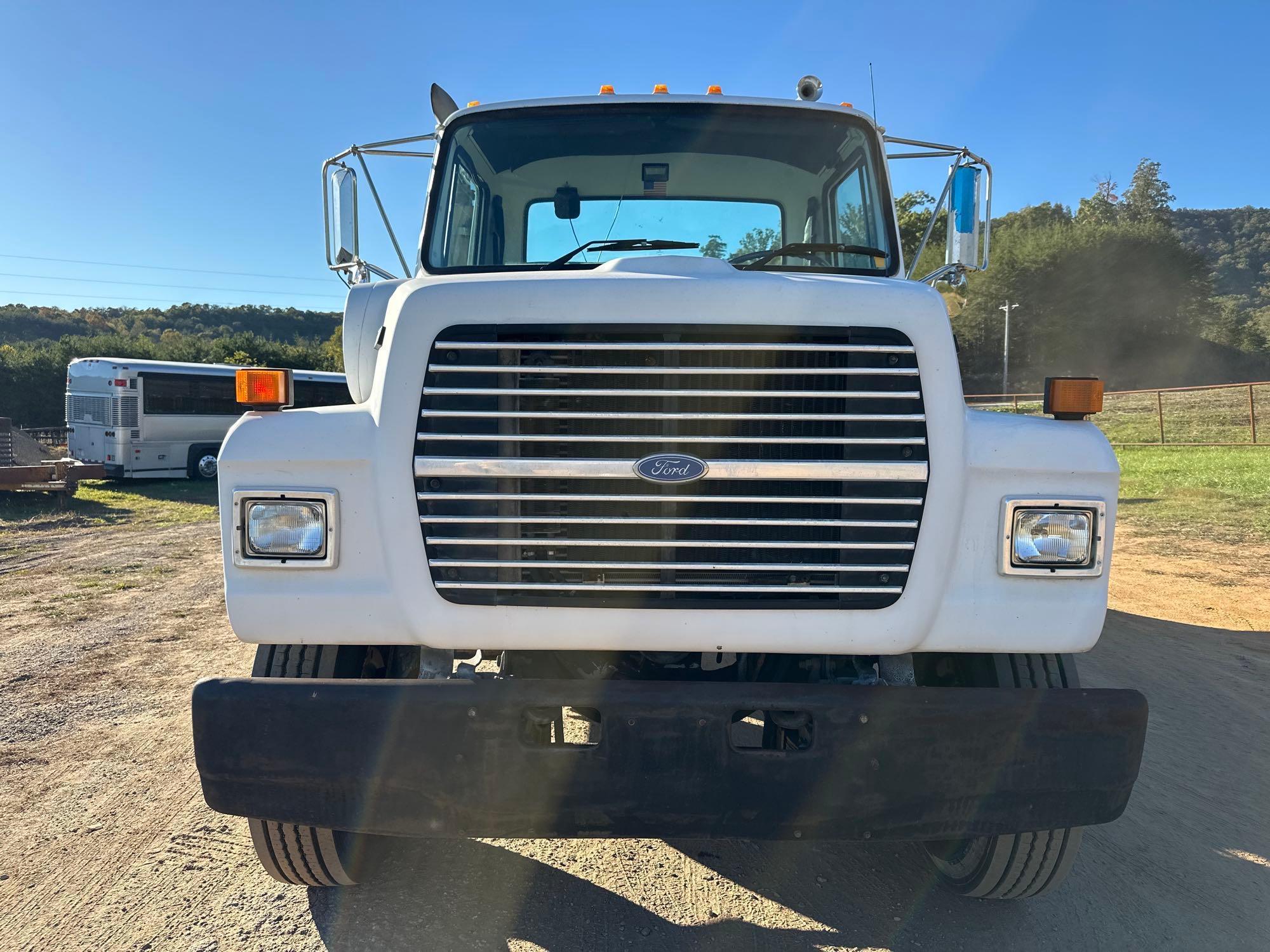 1996 Ford LNT8000