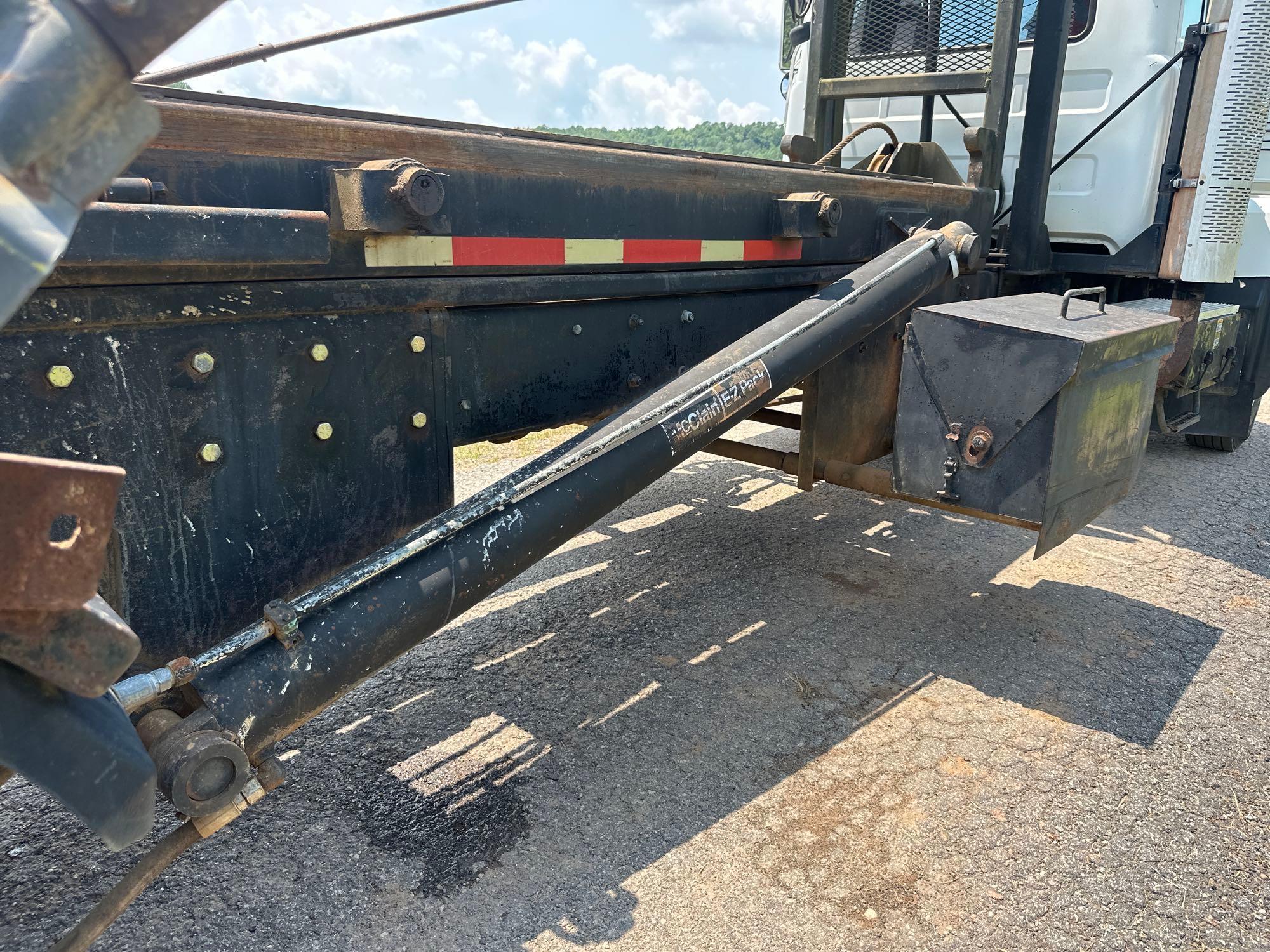 1999 Mack RD688S