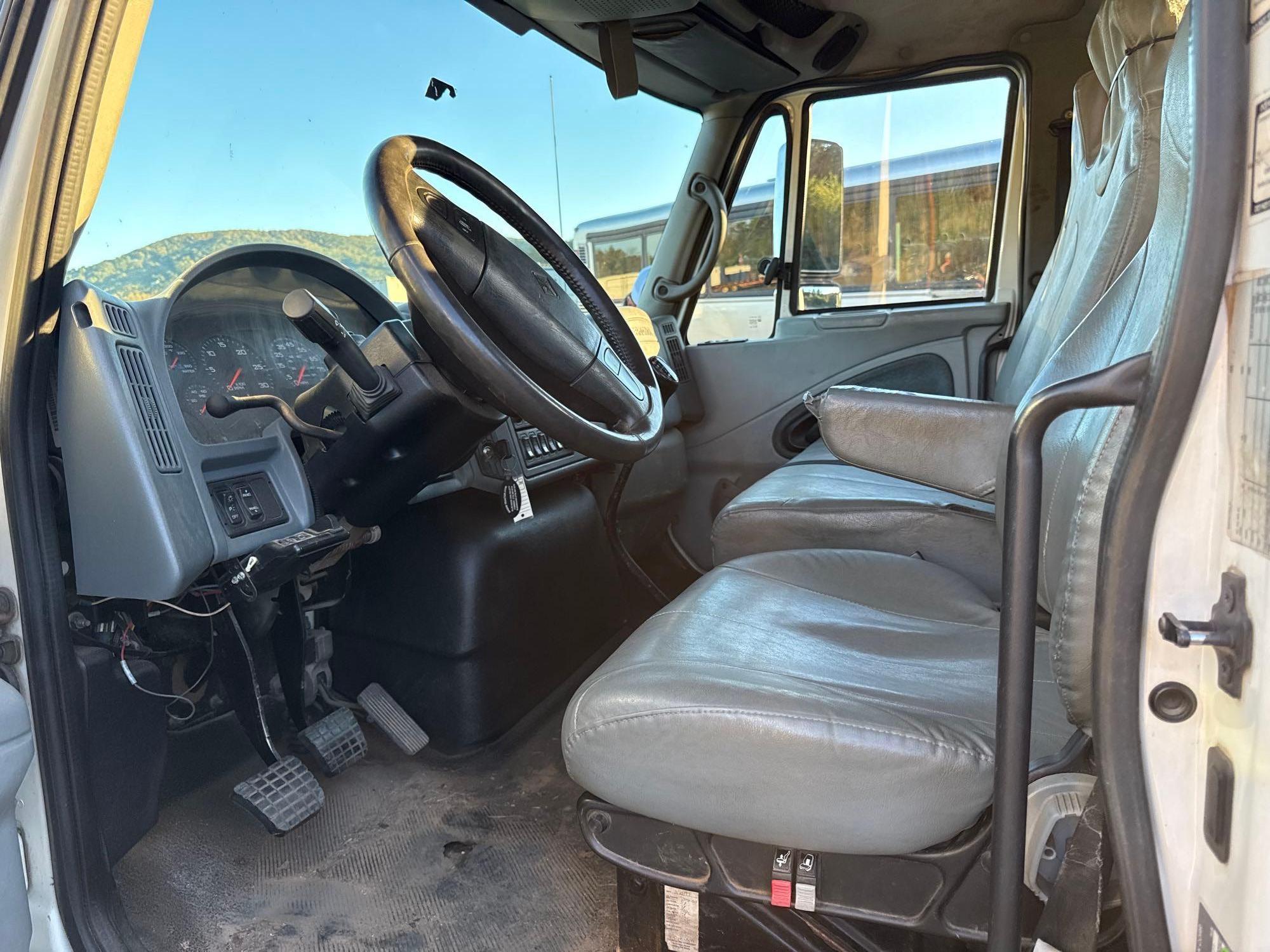 2002 International 4300