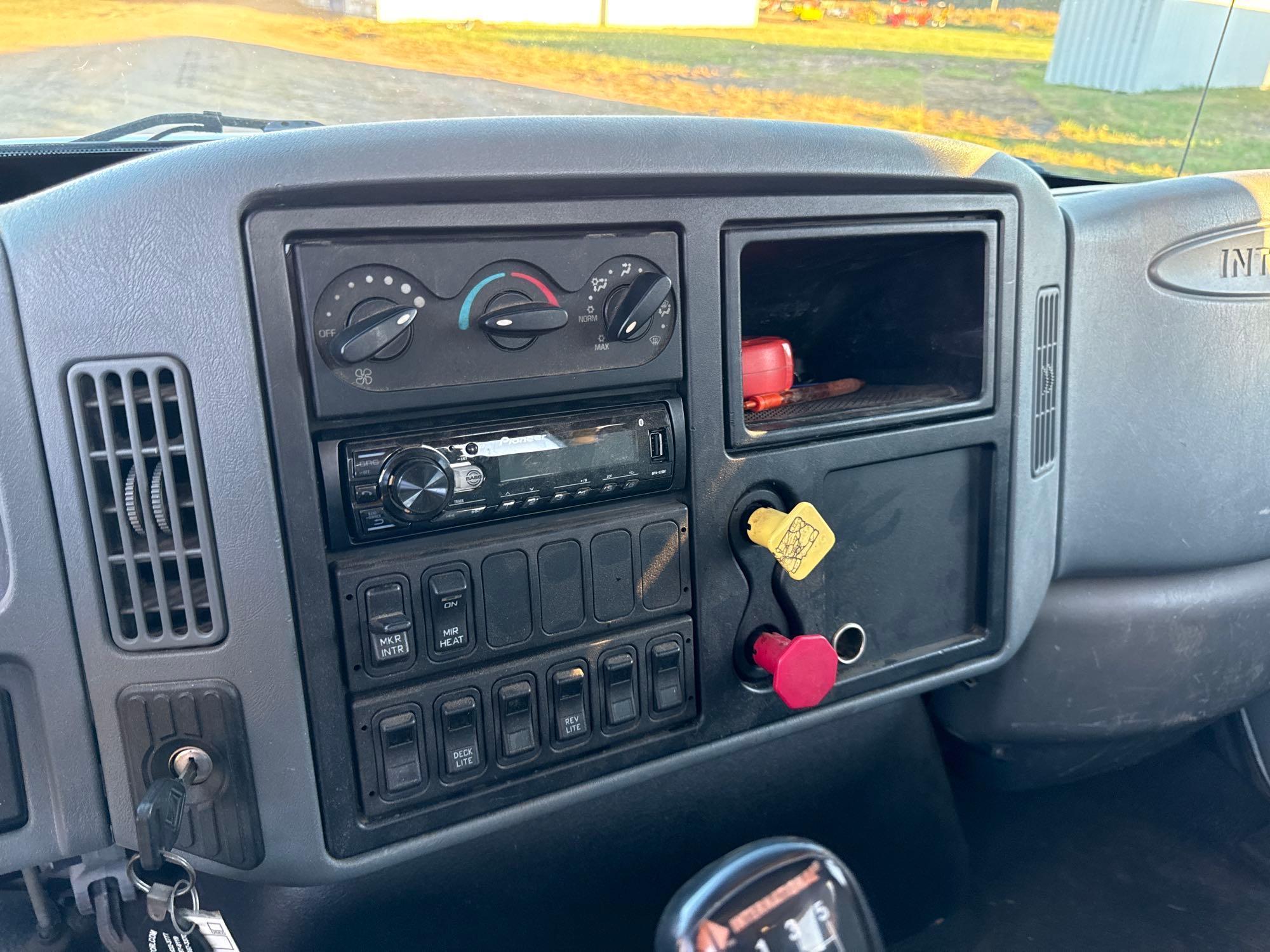 2002 International 4300