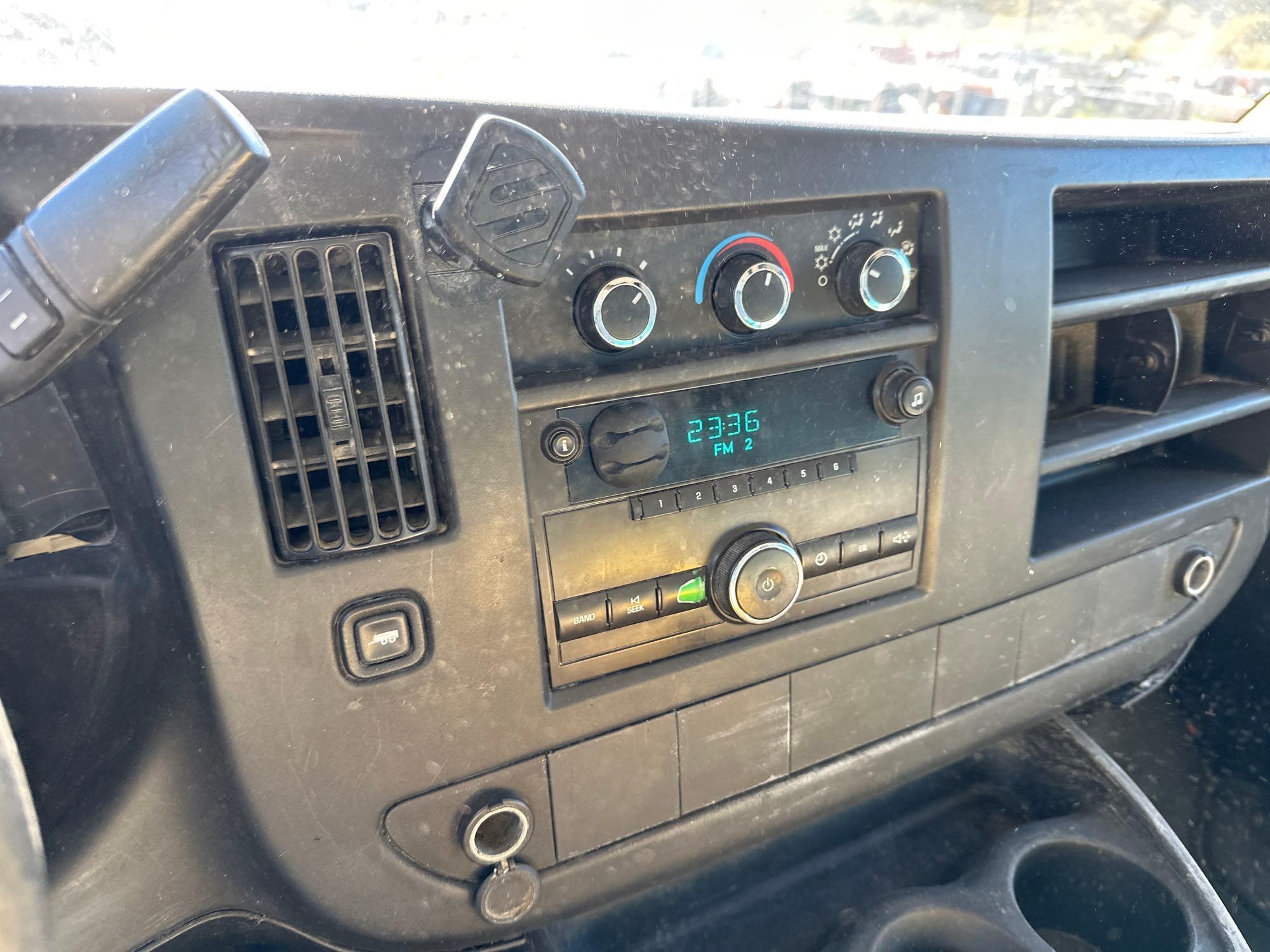 2014 GMC savana