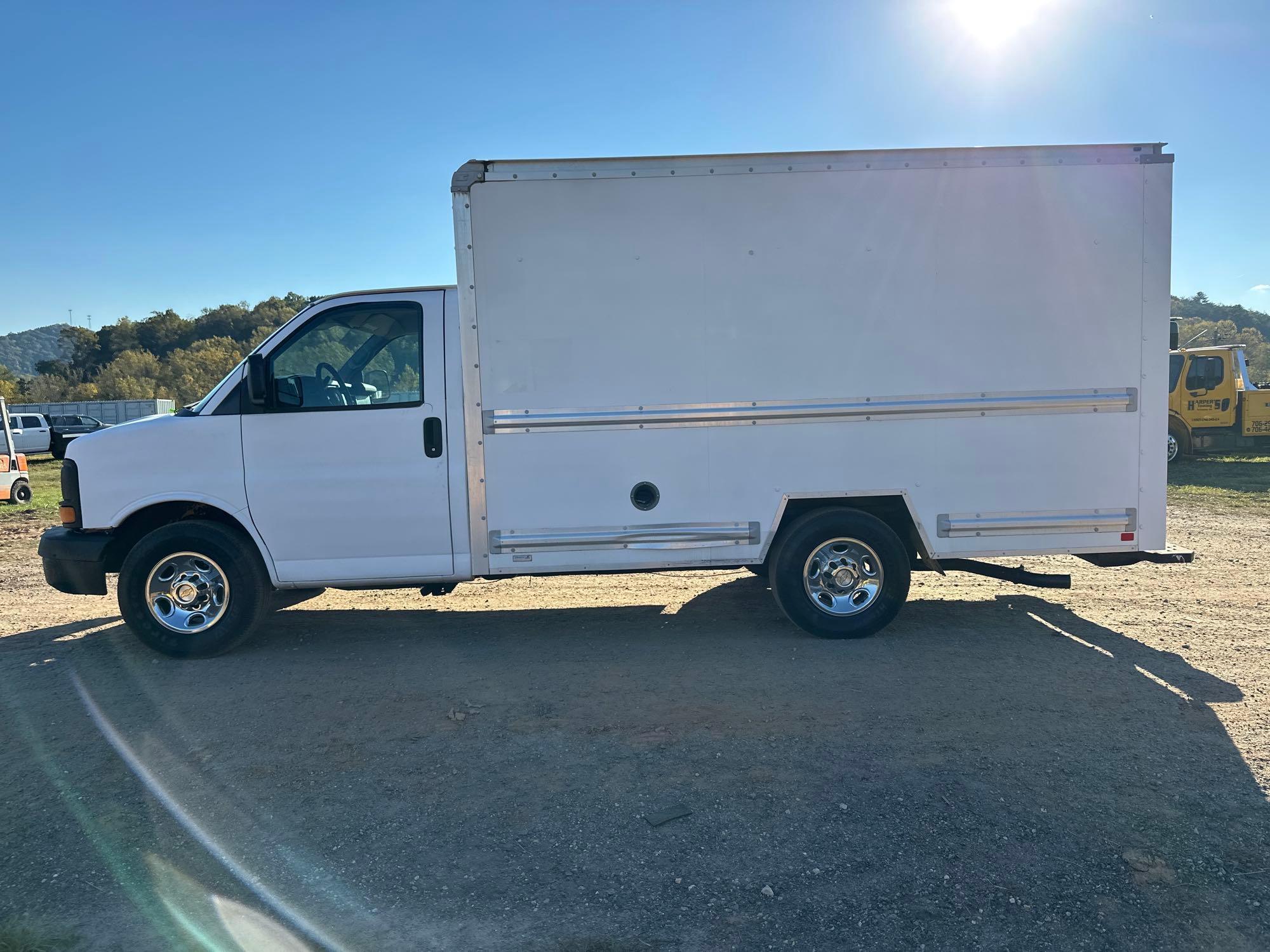 2014 GMC savana