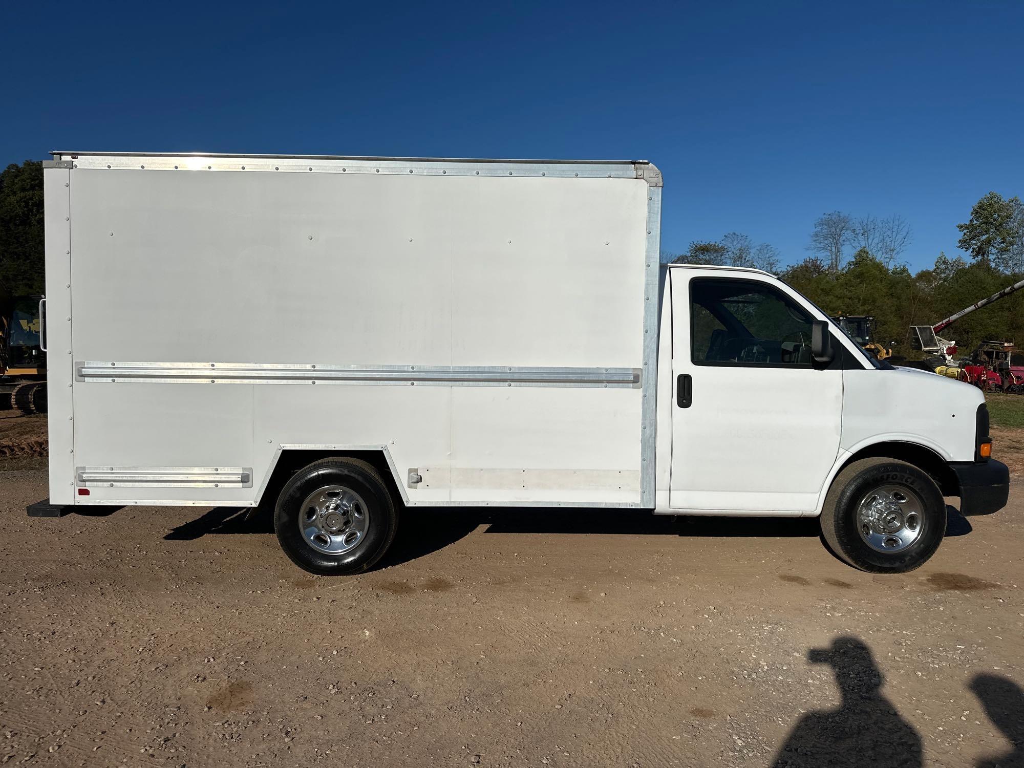 2014 GMC savana