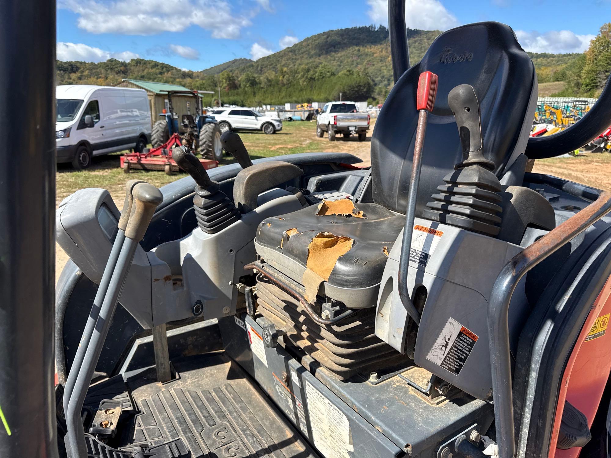Kubota KX033