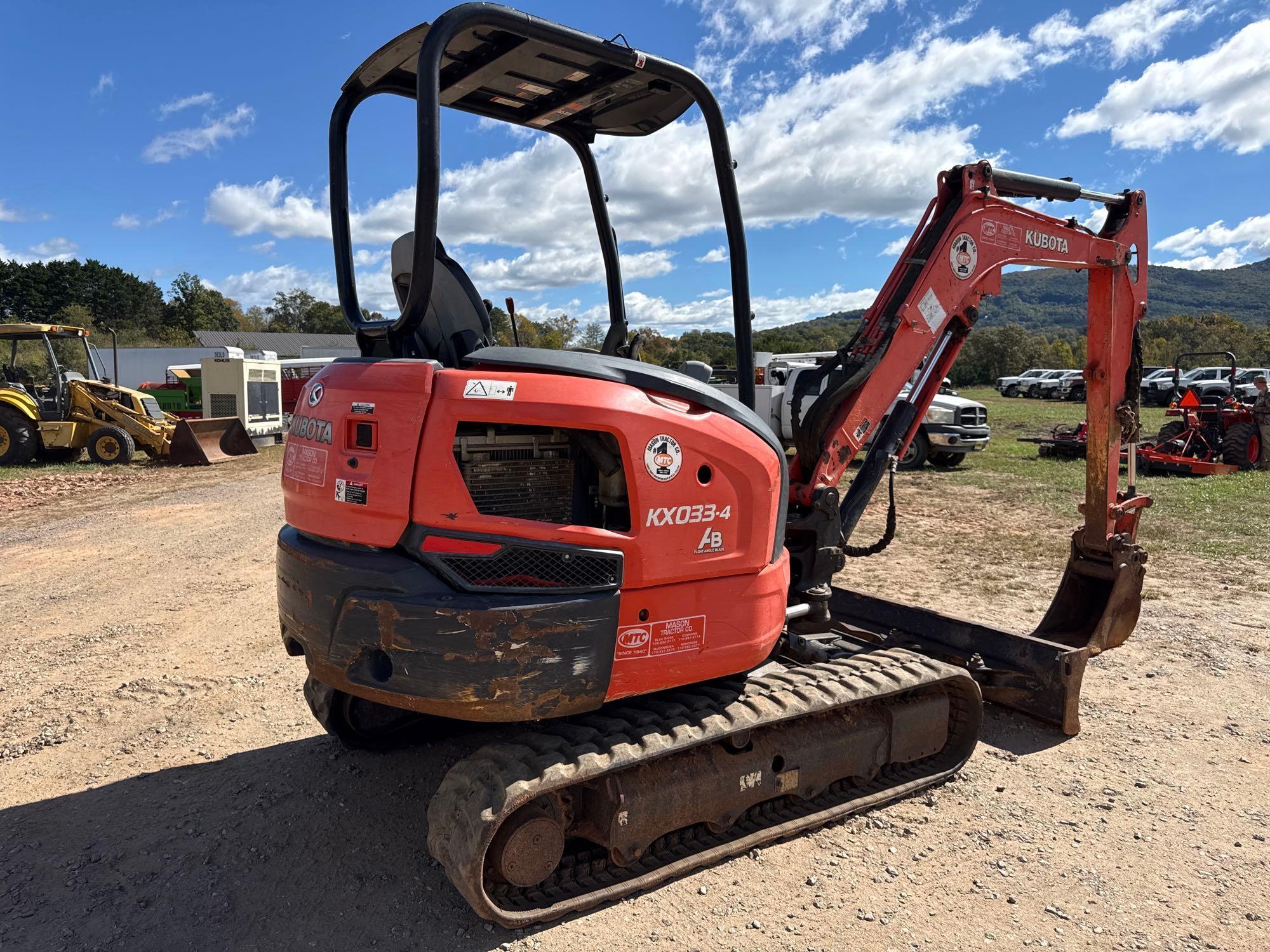 Kubota KX033
