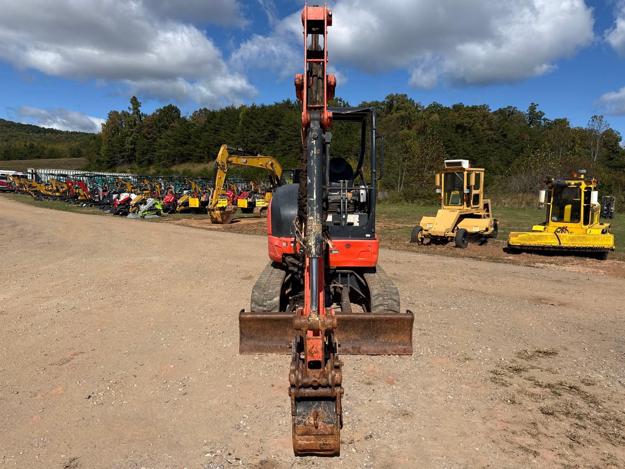 Kubota KX033