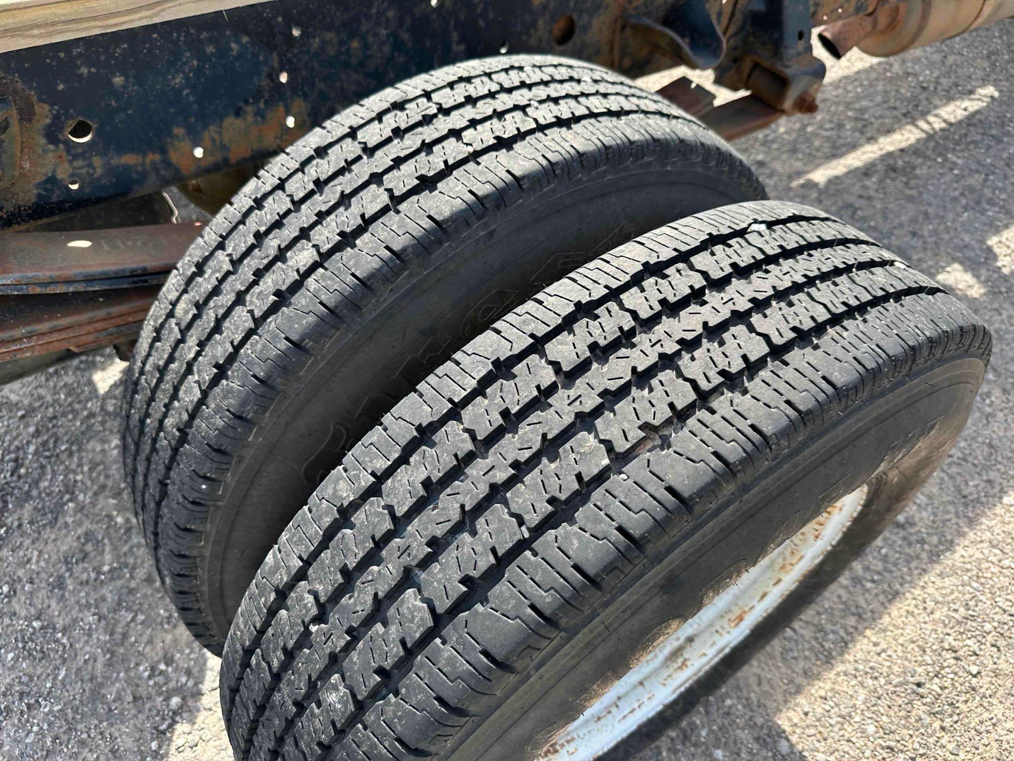 2003 Isuzu NPR HD