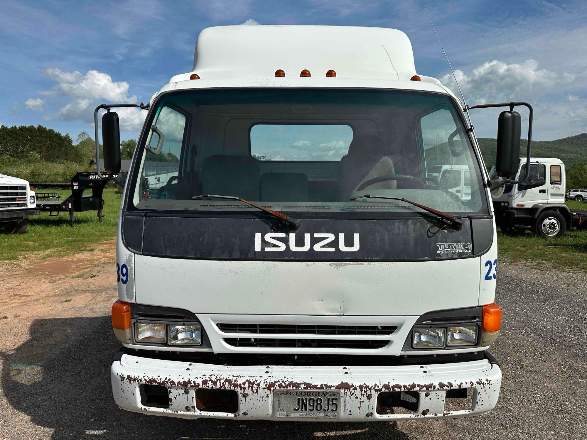 2003 Isuzu NPR HD