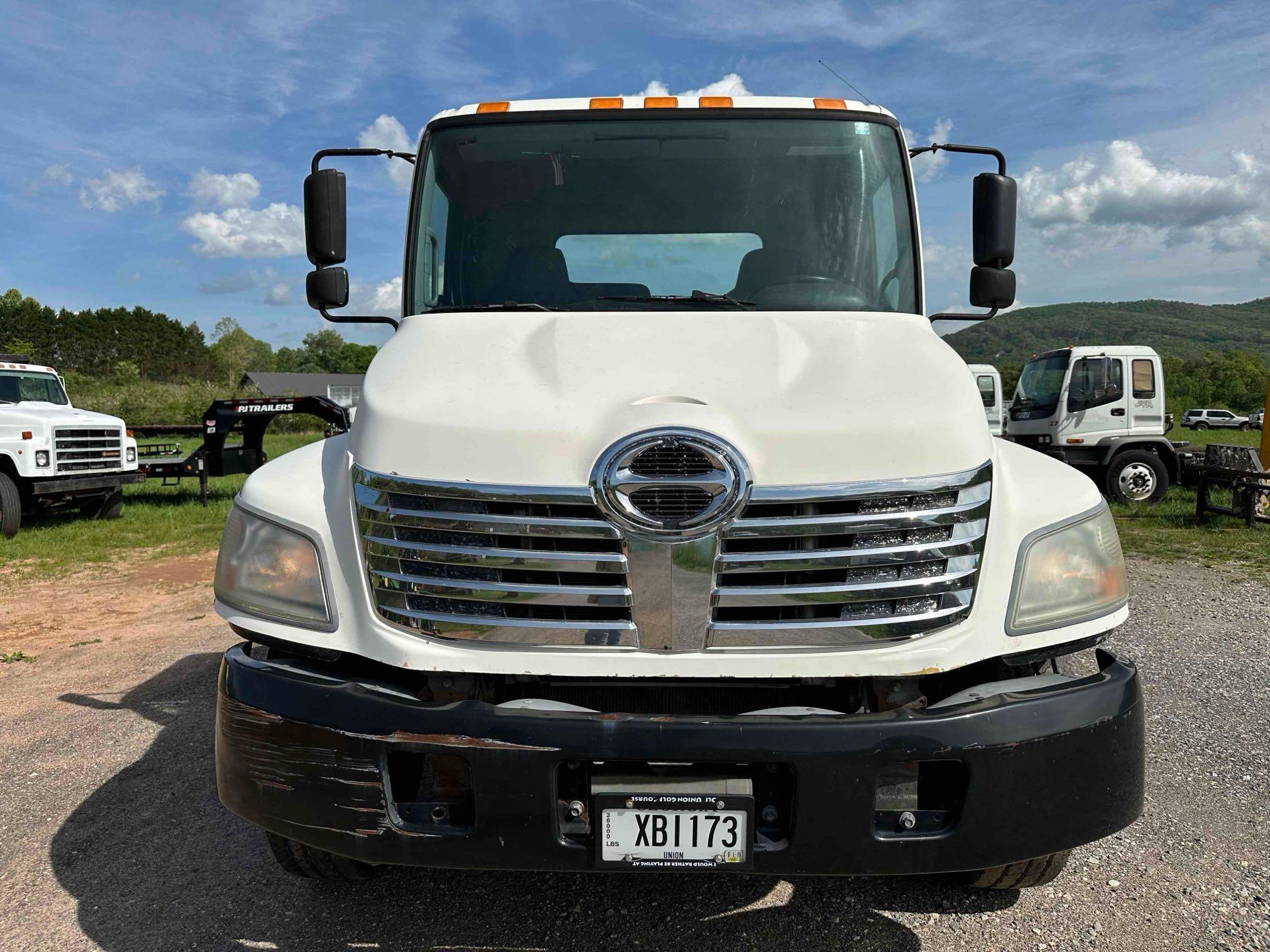 2008 Hino 268