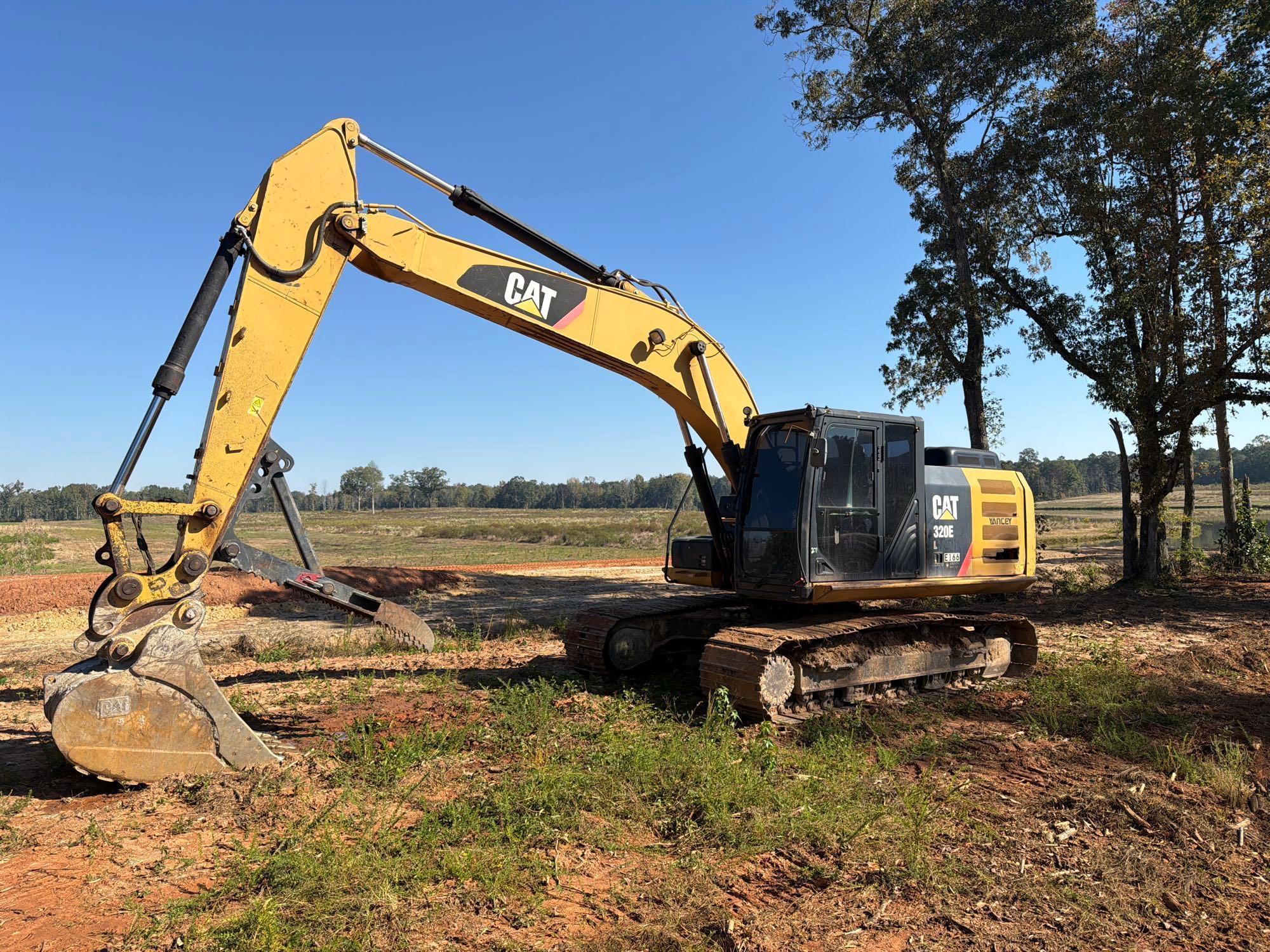 2013 Caterpillar 320EL