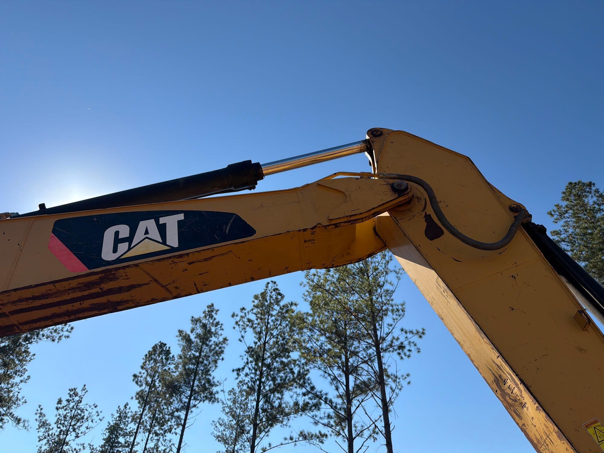 2013 Caterpillar 320EL